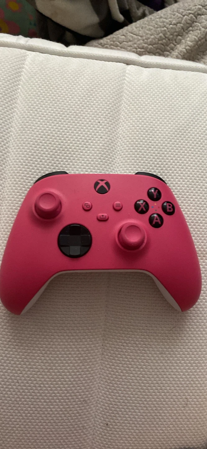 Pink Standard Xbox Contoller
