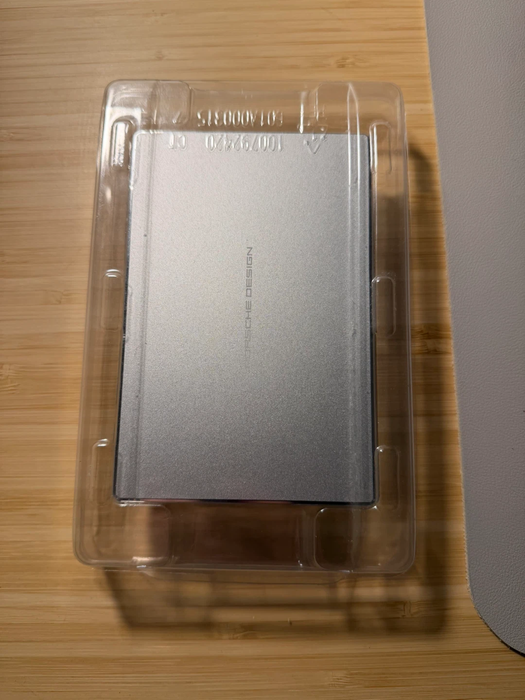 Lacie Porsche design external Hard Drive Disk 1TB - photo 2