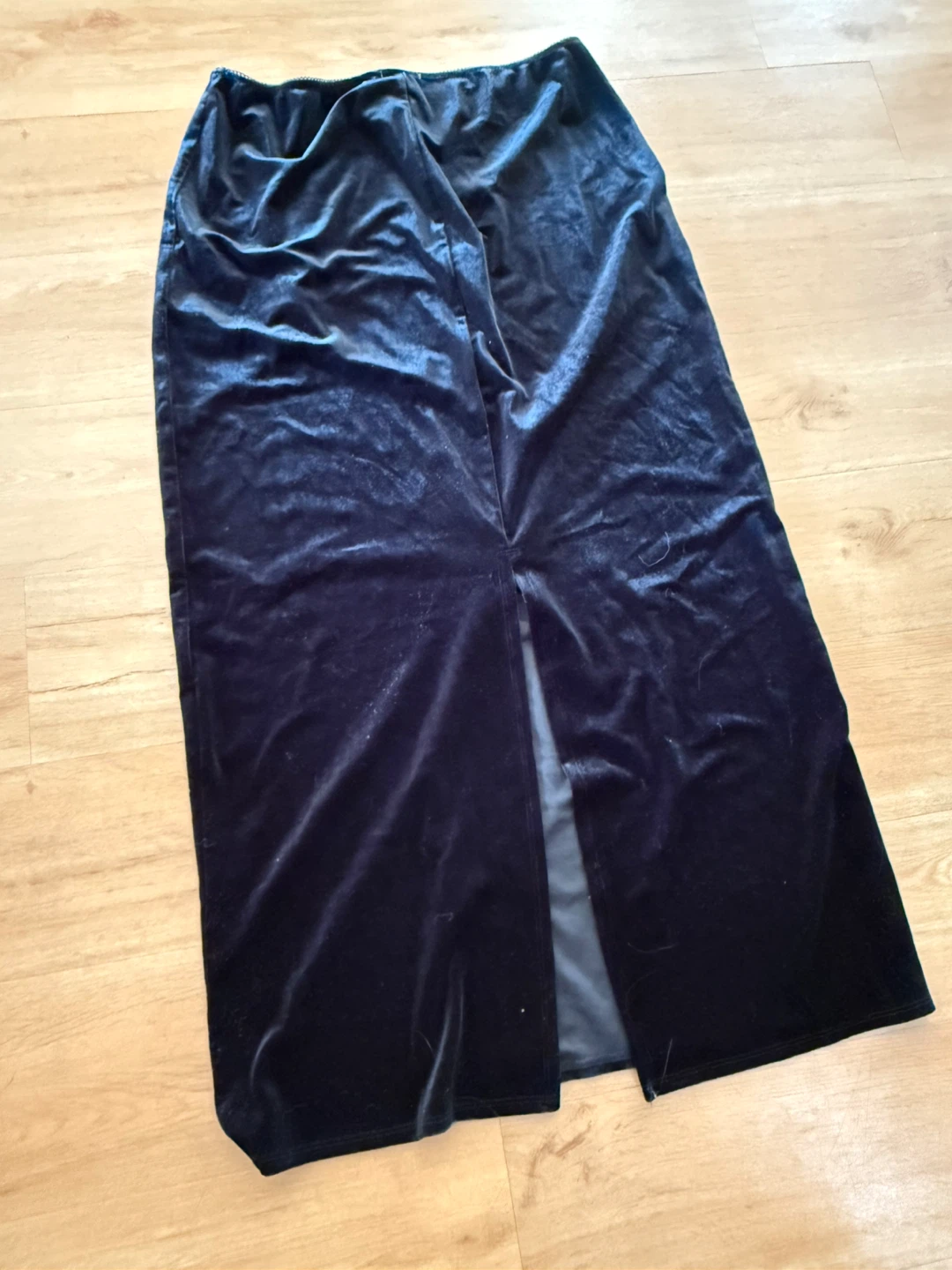 Wild Fable Black Velvet Skirt - Size L - photo 3