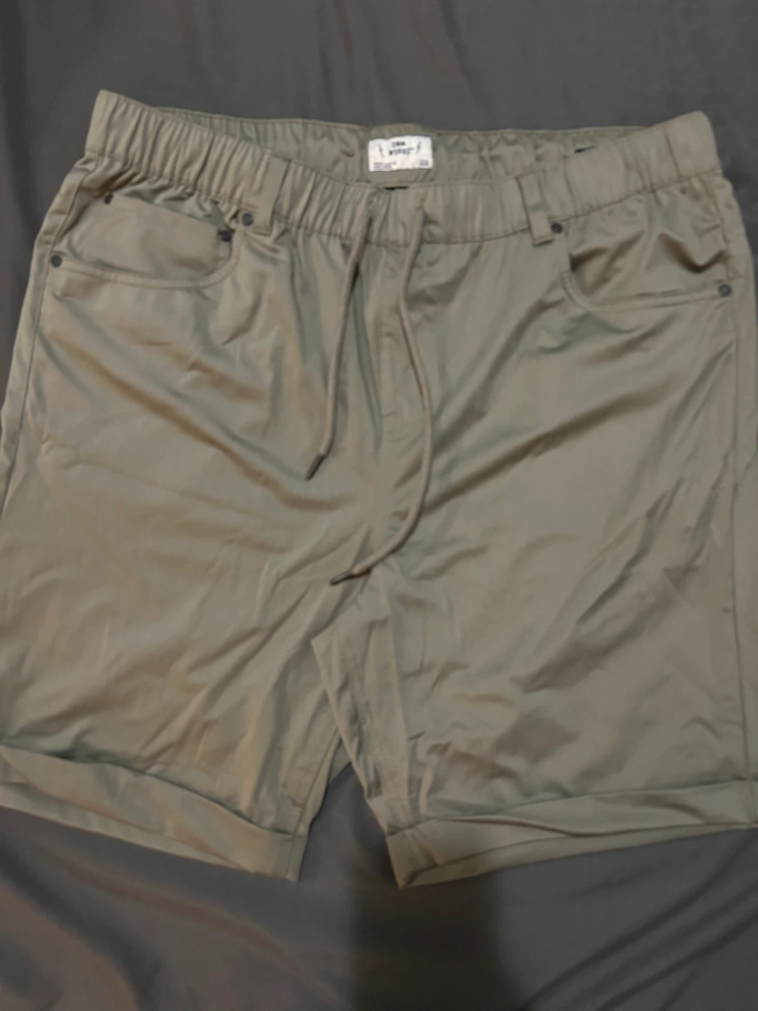 DNM WORKS olive green shorts - Size L