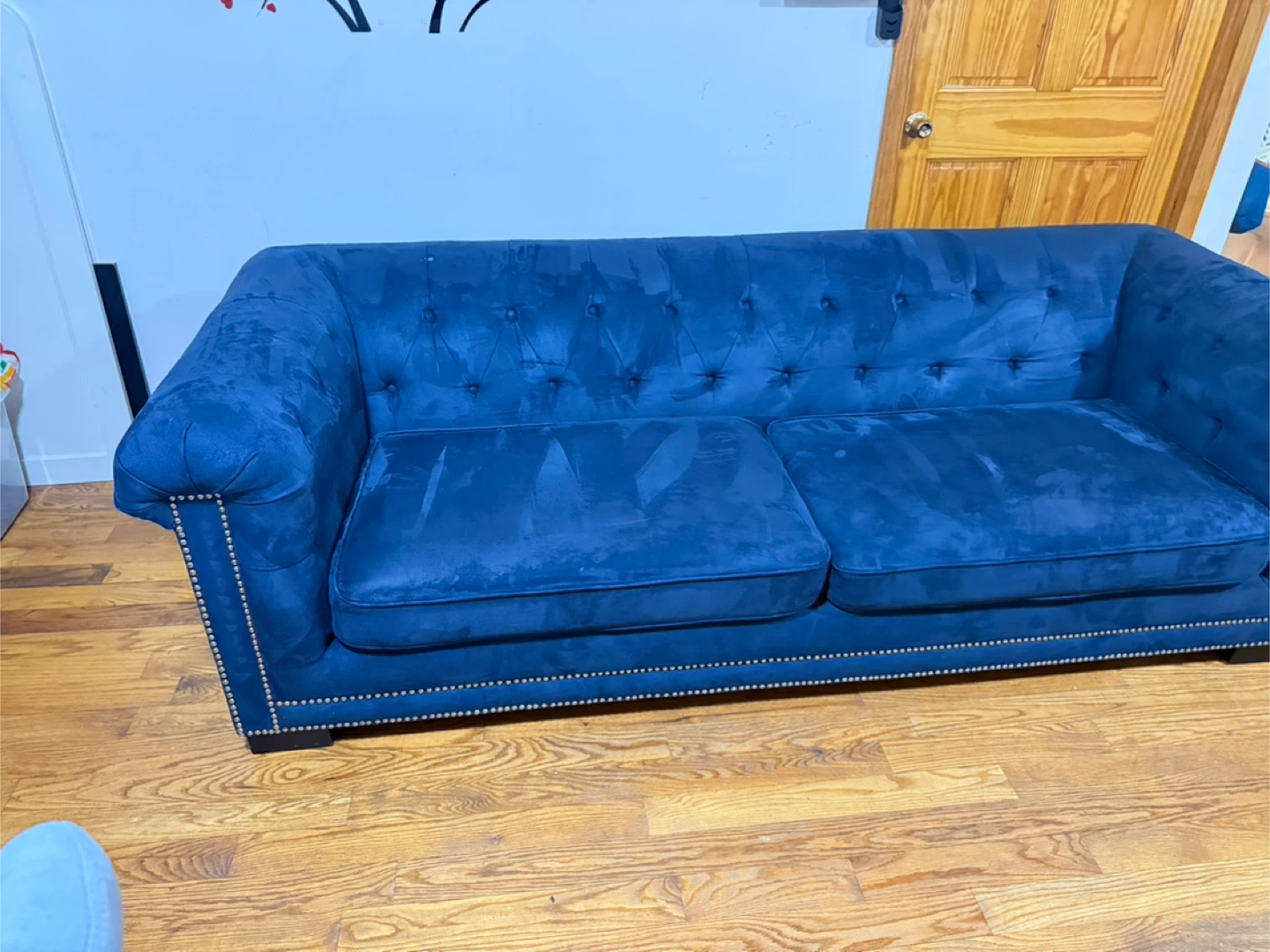 Blue Velvet Chesterfield Style Sofa - photo 3
