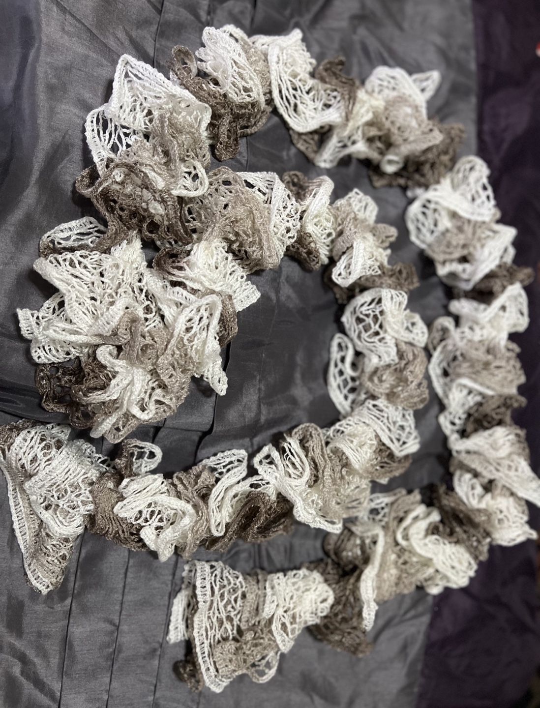 Ruffle Scarf - White & Brown