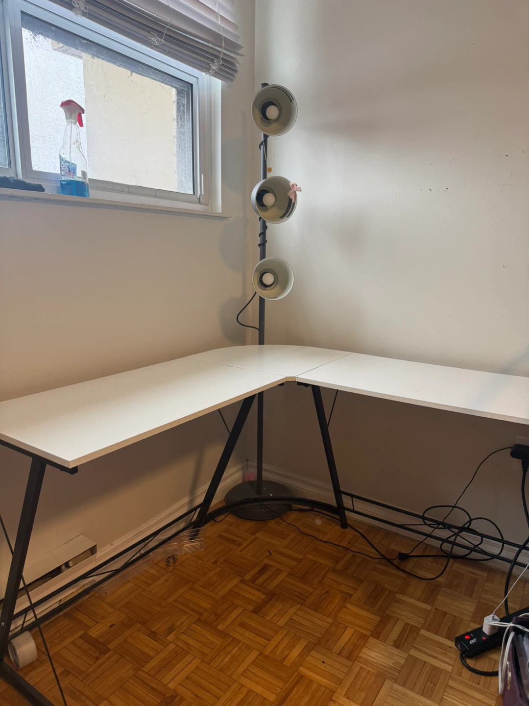 White Corner Desk - photo 3