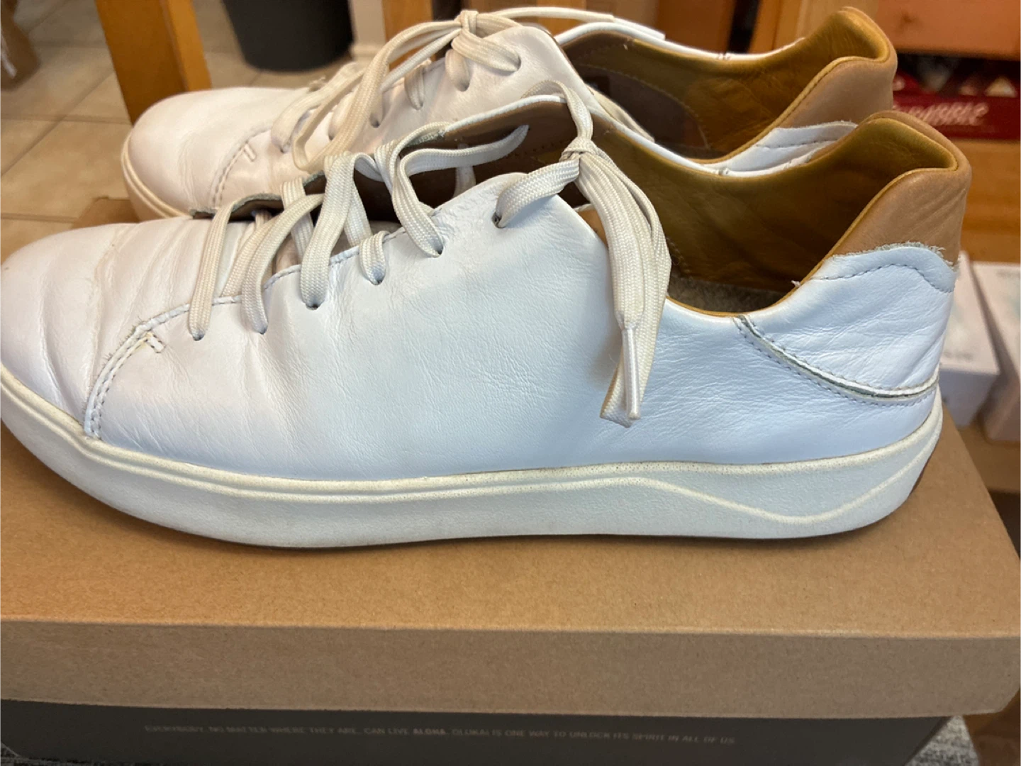 OluKai White Leather Sneakers Men’s 9 - photo 2