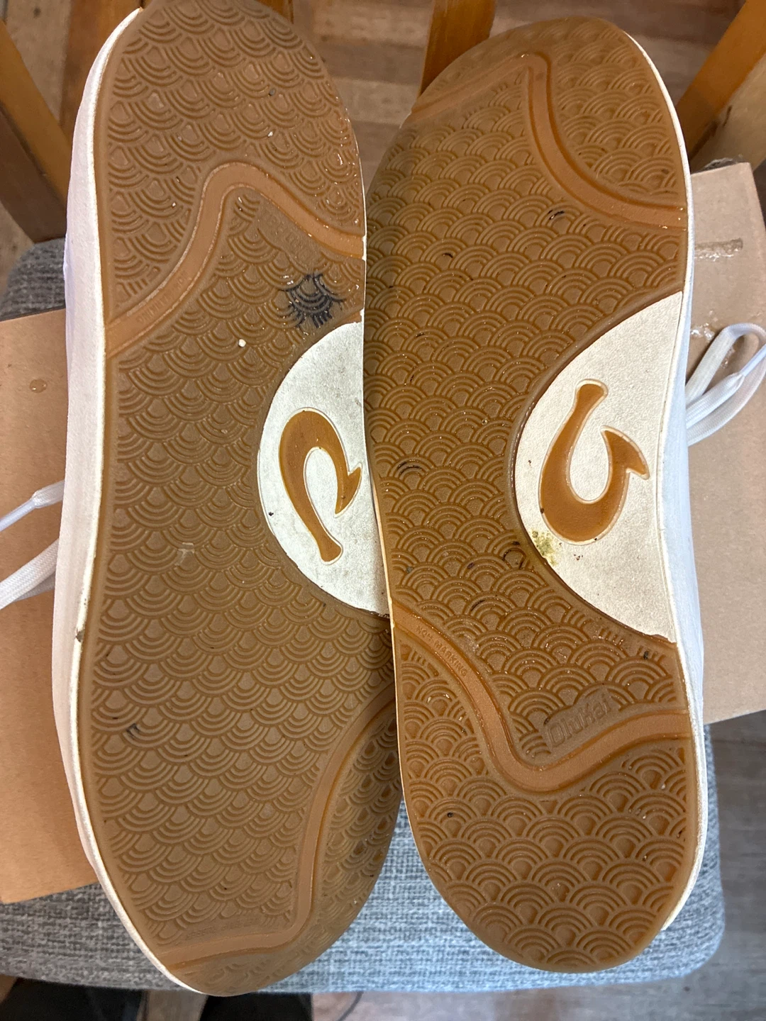 OluKai White Leather Sneakers Men’s 9 - photo 5