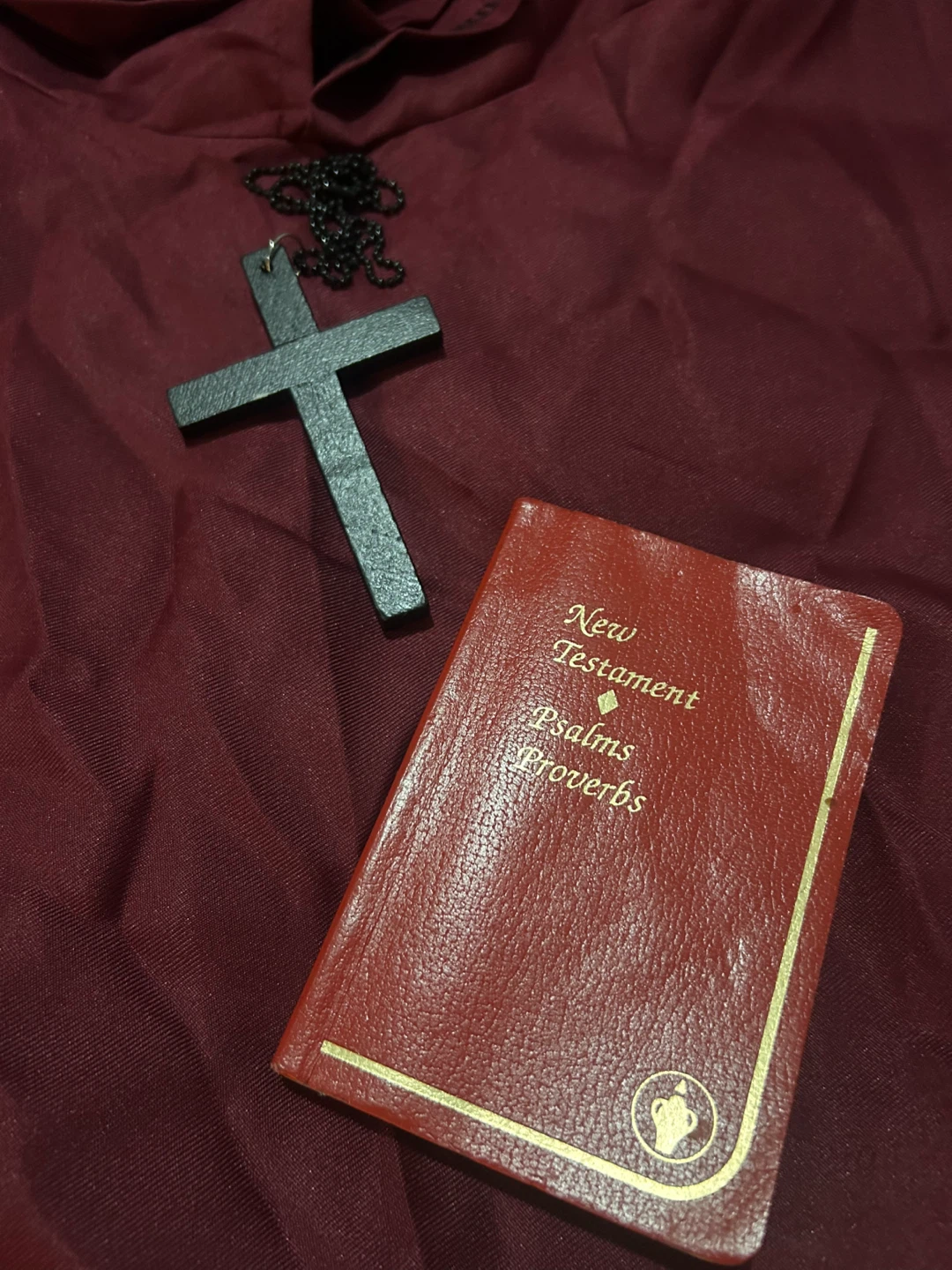 🏆 Priest Halloween Costume with Accessories - Size M - photo 2