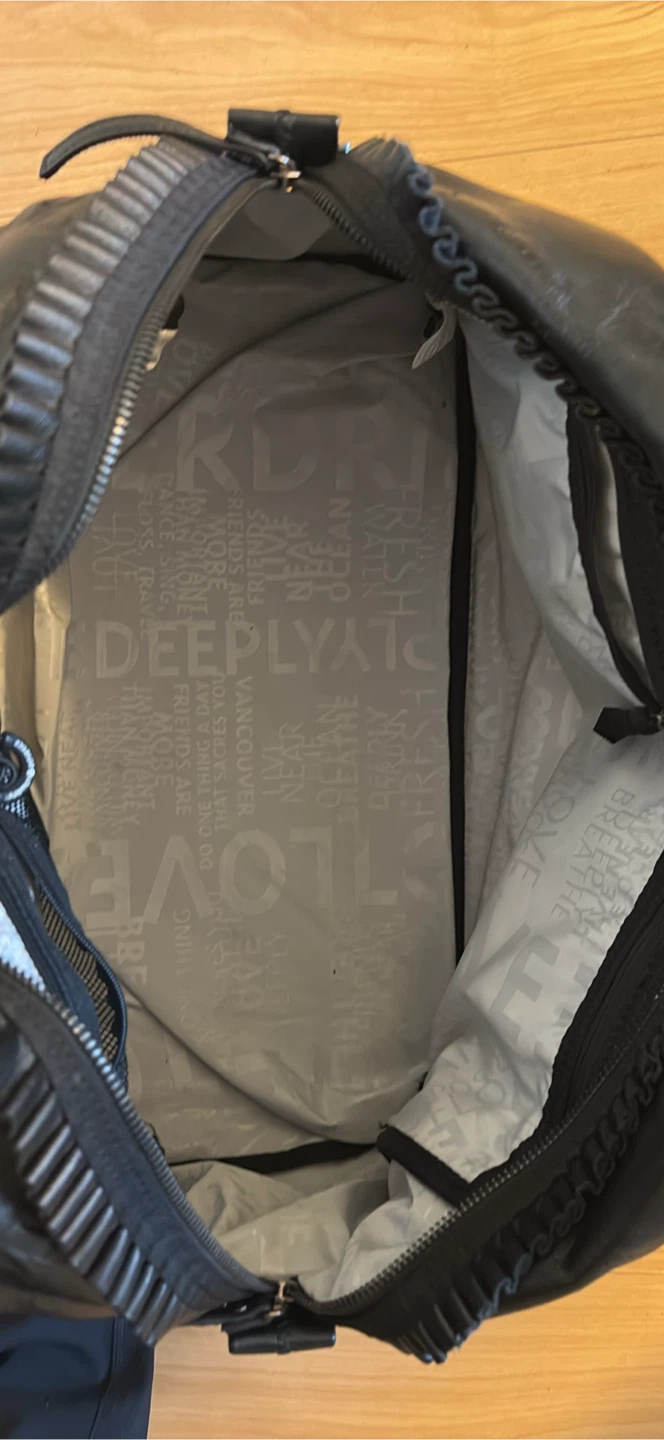 Lululemon Black Gym Bag - photo 5