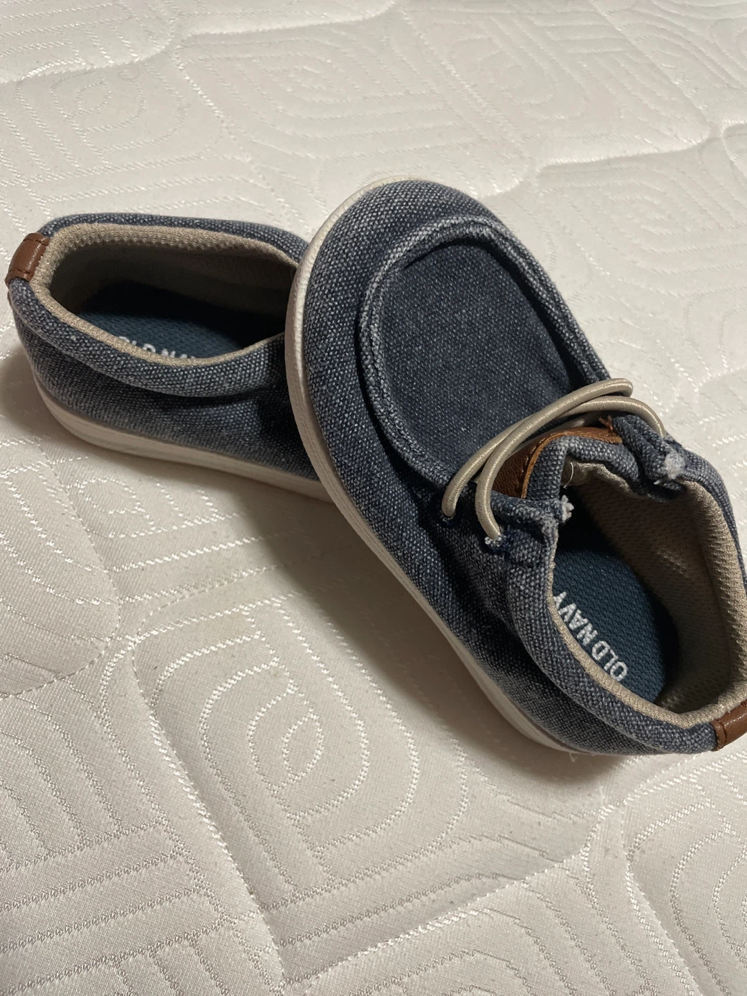 Old Navy Denim Boat Shoes - Size 8c - photo 4