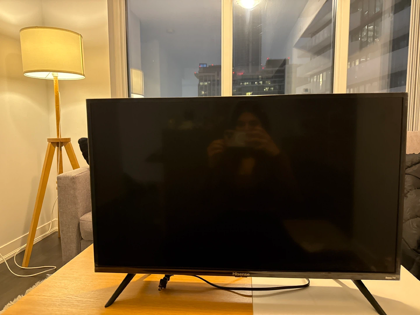 Hisense Roku TV- 32 inch