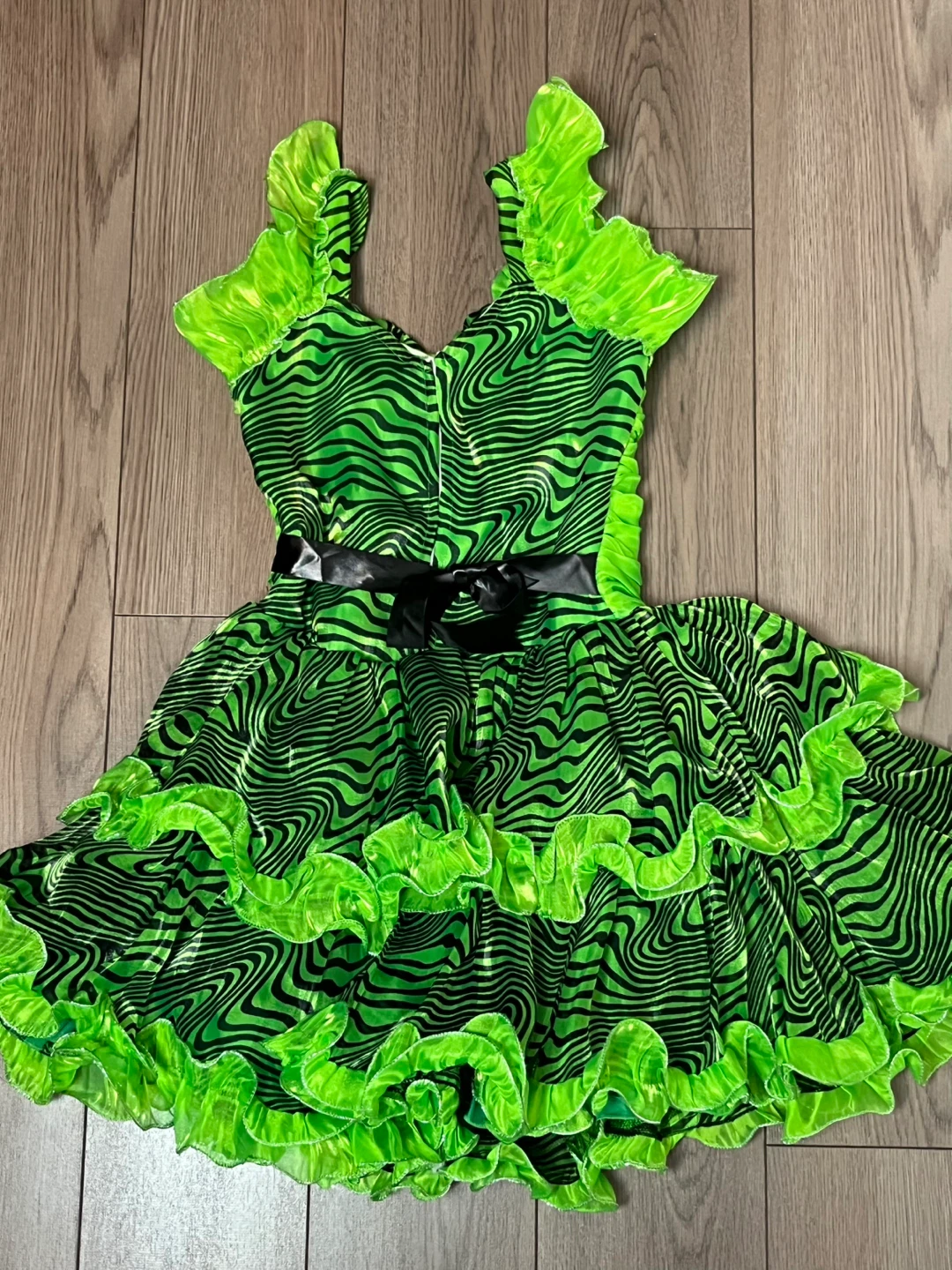 Girl’s Green & Black Dresses Size 10 - photo 2