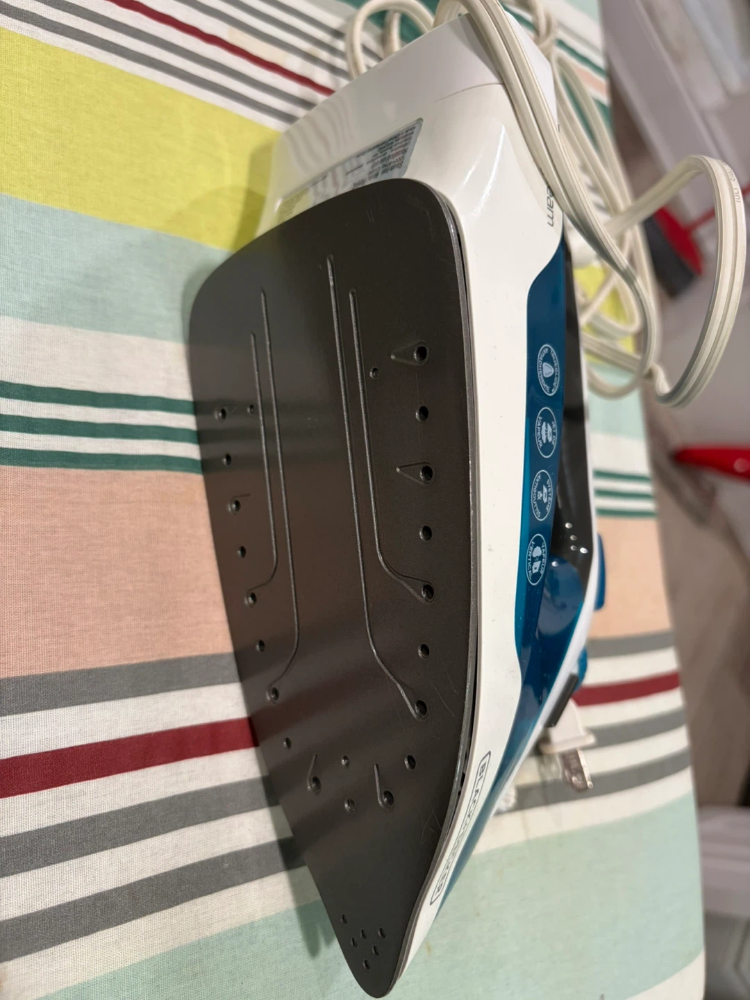 Black+Decker Evensteam Iron