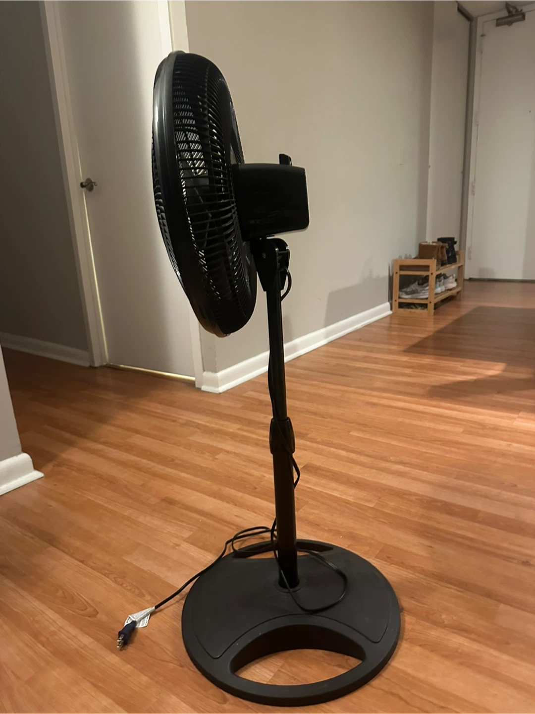 Black Stand Fan - photo 2