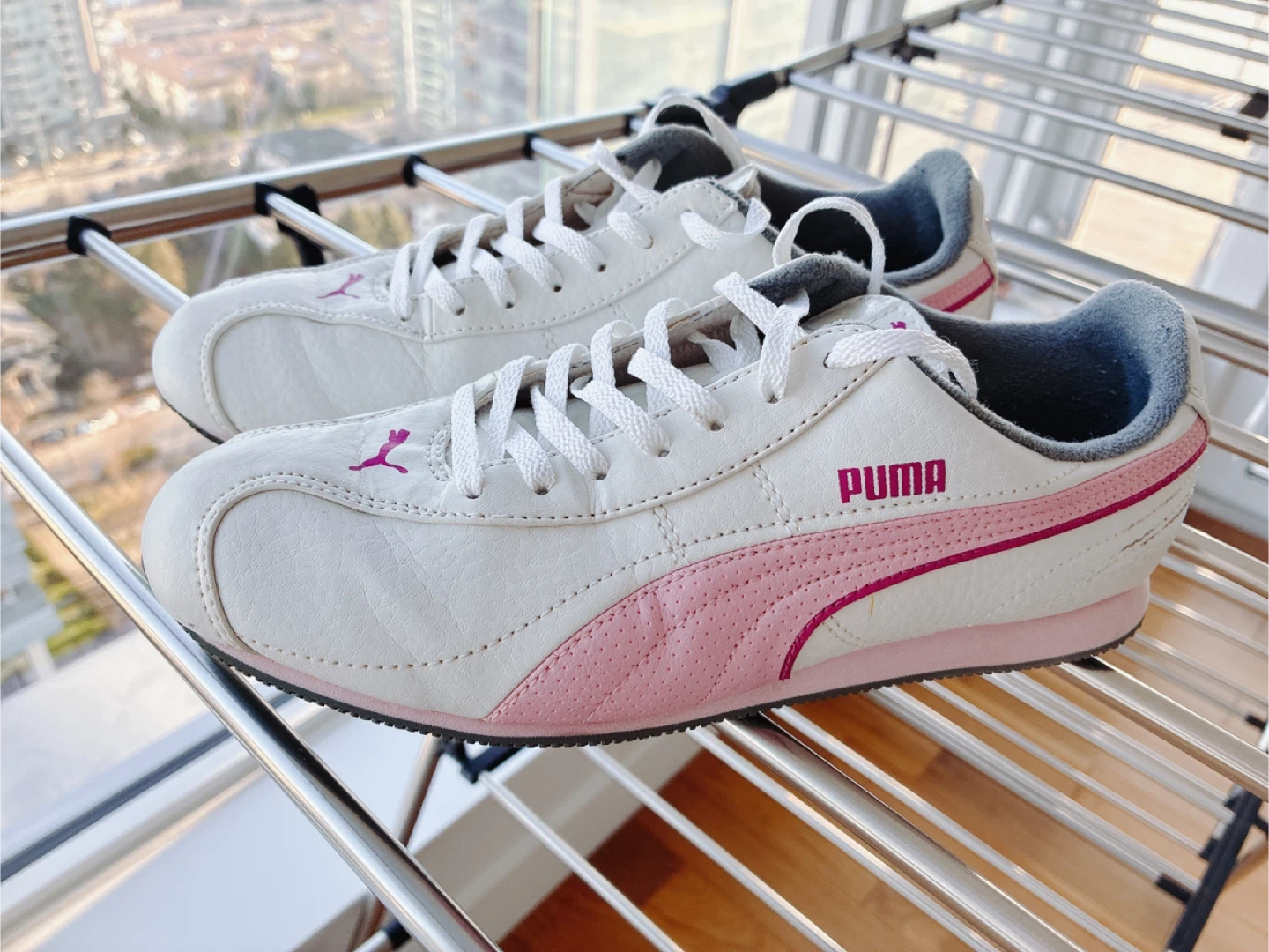 Puma White & Pink leather Sneakers - US 5.5