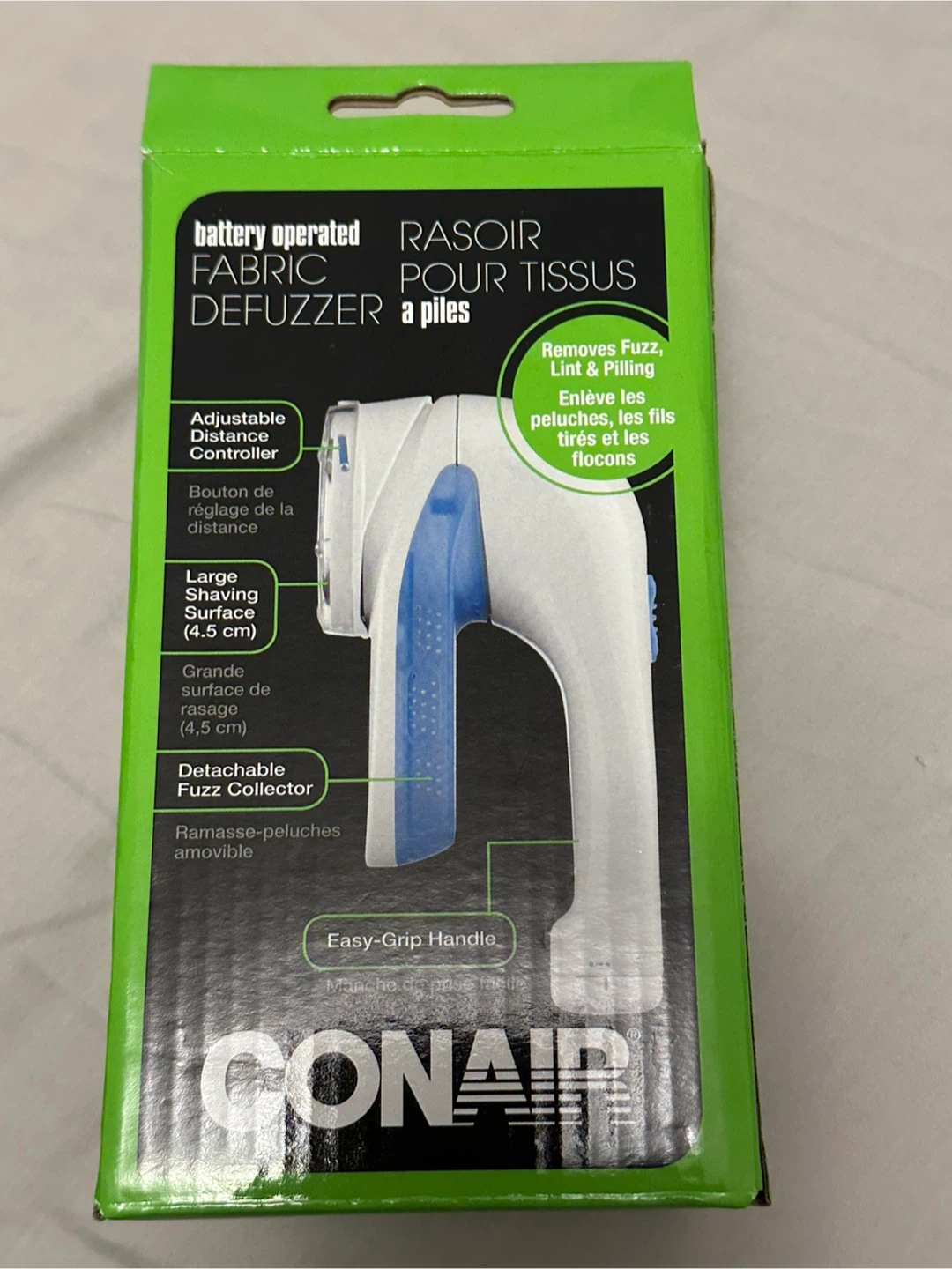 Brand new Conair Battery Operated Fabric Defuzzer - photo 2