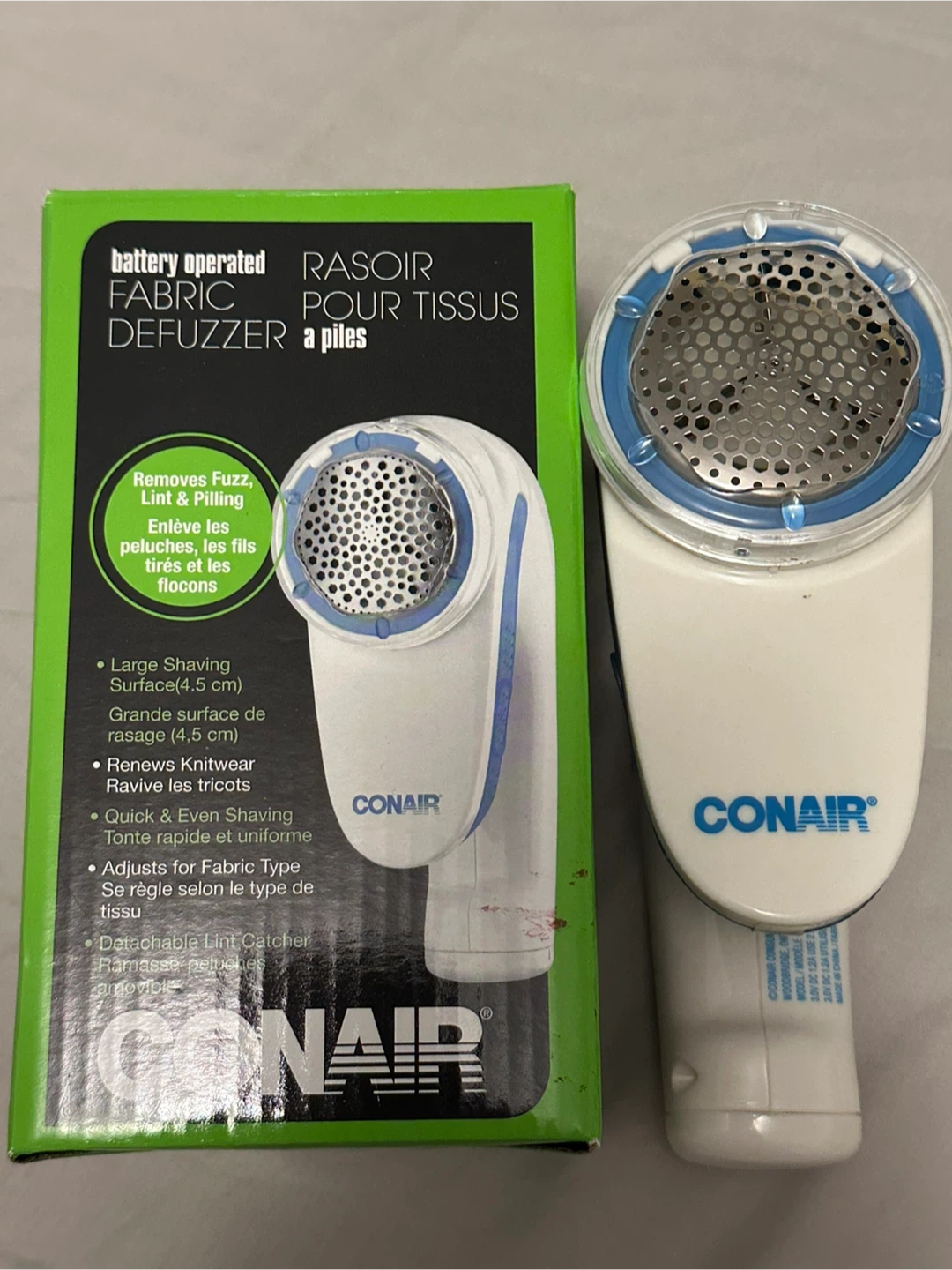 Brand new Conair Battery Operated Fabric Defuzzer