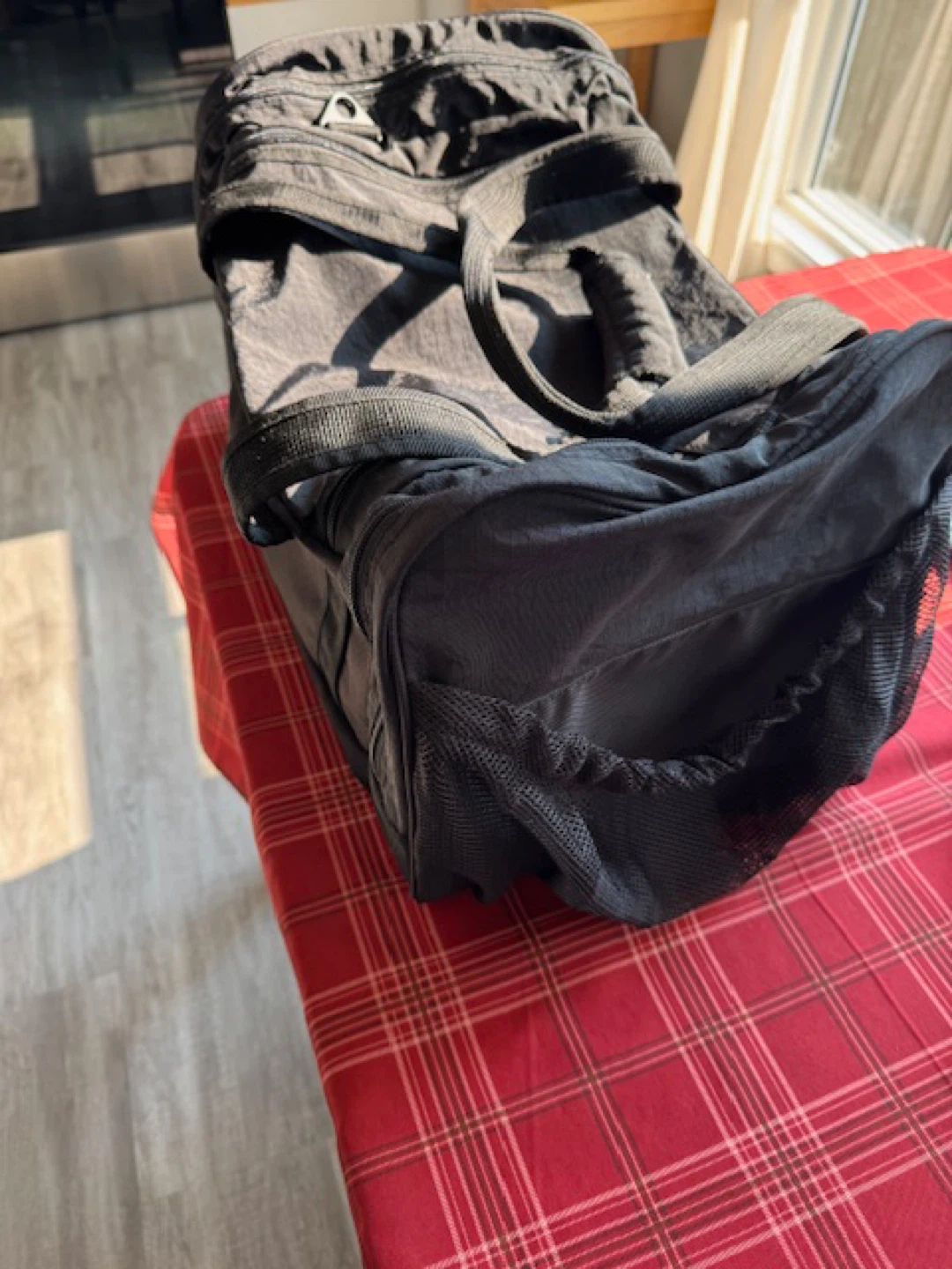 Lululemon Black Gym/Duffle Bag - photo 3