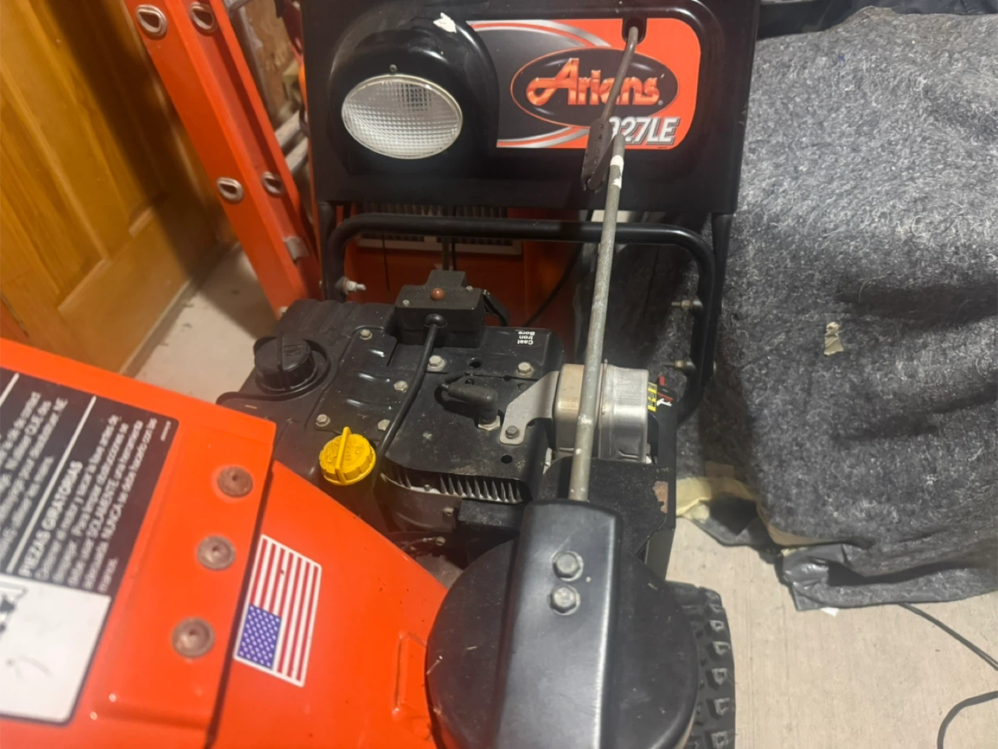 Ariens Deluxe 28 Snowblower - photo 5