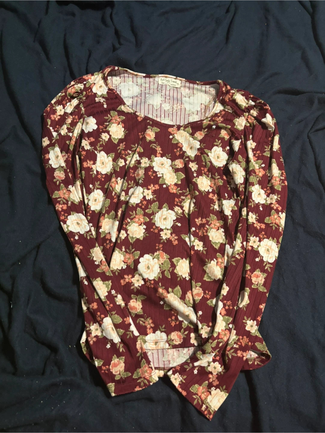 Full Circle Trends Floral Top - Size Medium