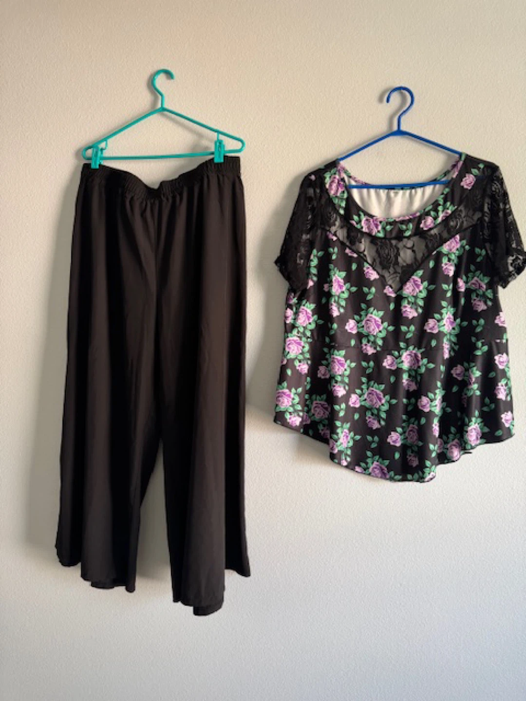 Black Floral Lace Top & Pants Set - Size 2XL - photo 2