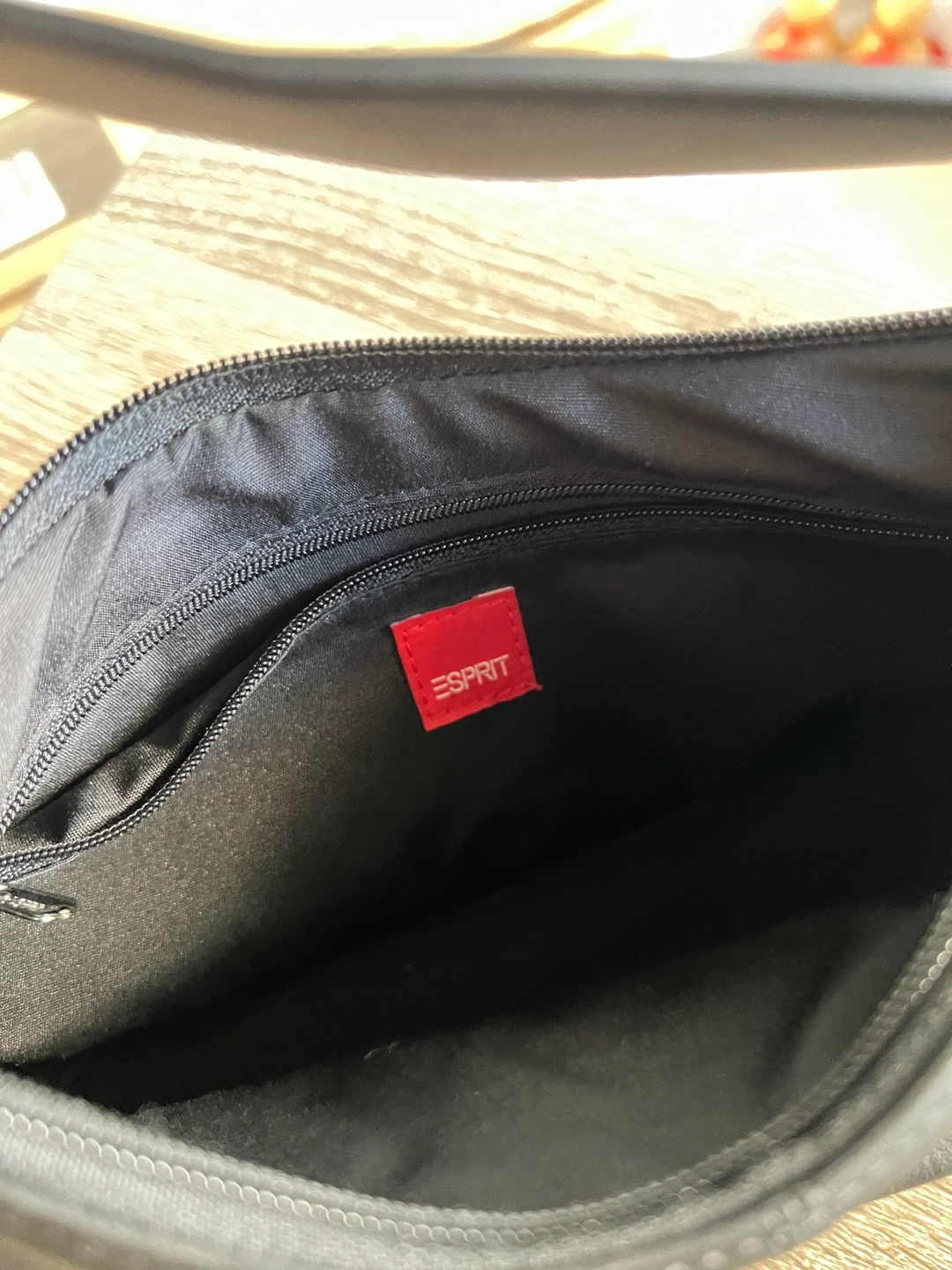 Esprit Black Leather Shoulder Bag - photo 5