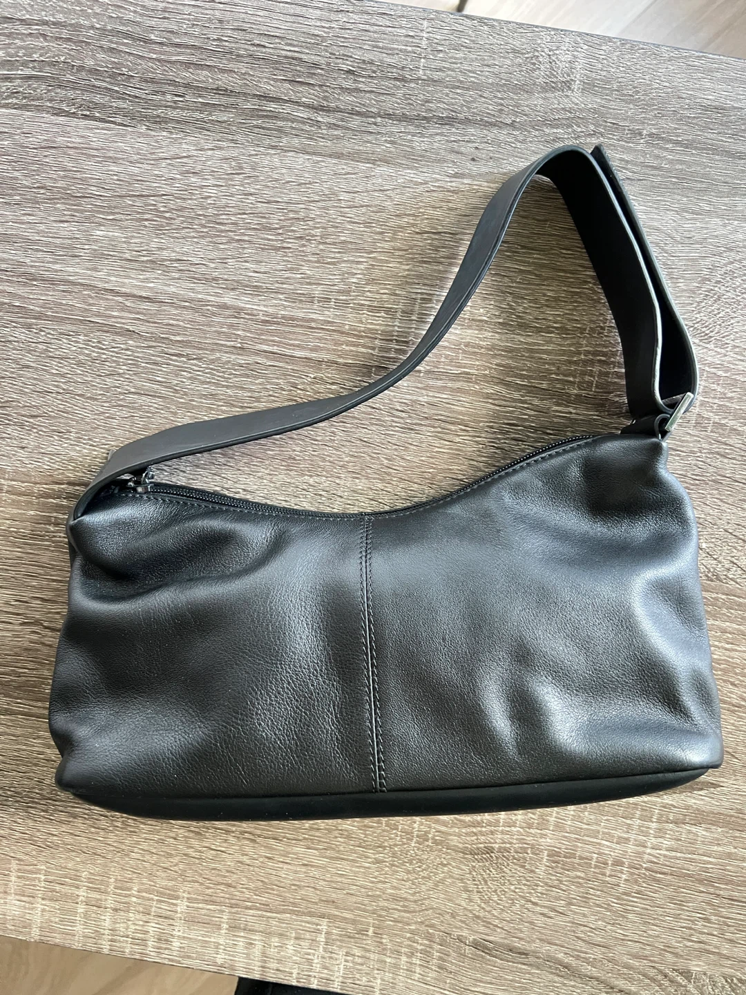 Esprit Black Leather Shoulder Bag
