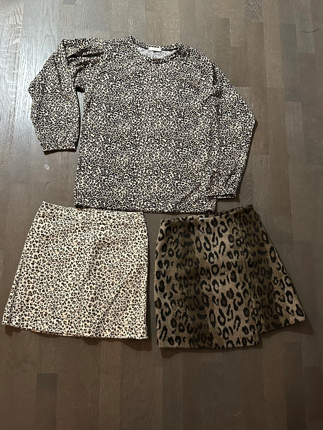 🇰🇷🐆 Leopard Mini Skirts & Blouse set