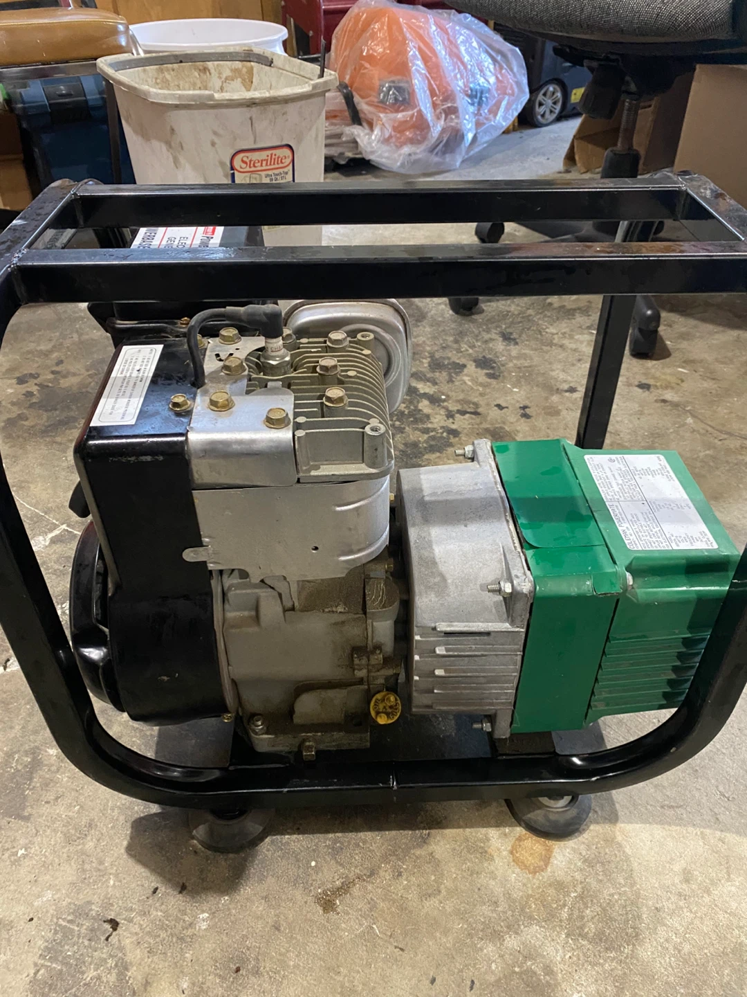 Briggs & Stratton Coleman Powermate Generator - photo 4