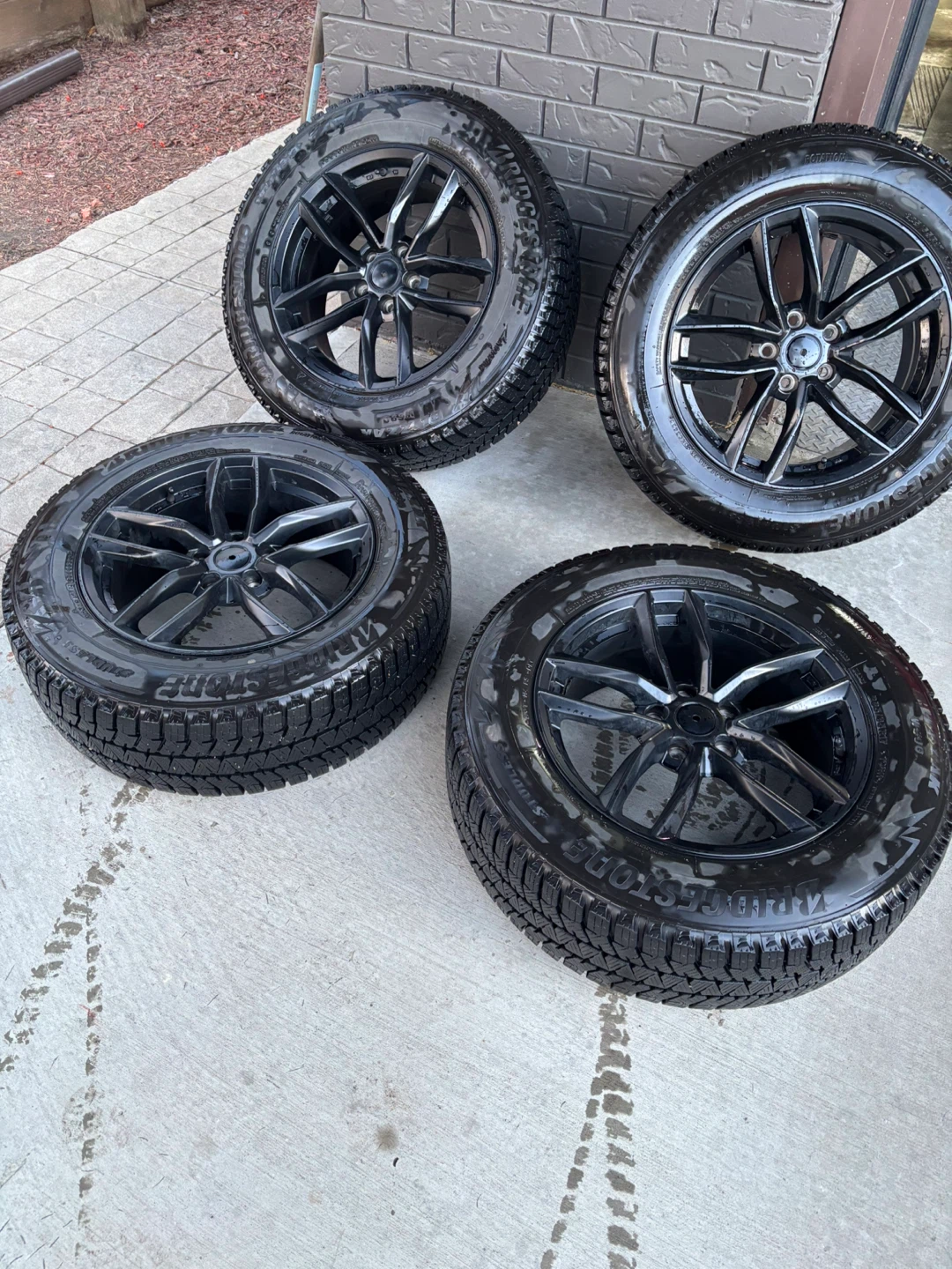 225/65/17 Blizzak winter tires and rims - photo 2