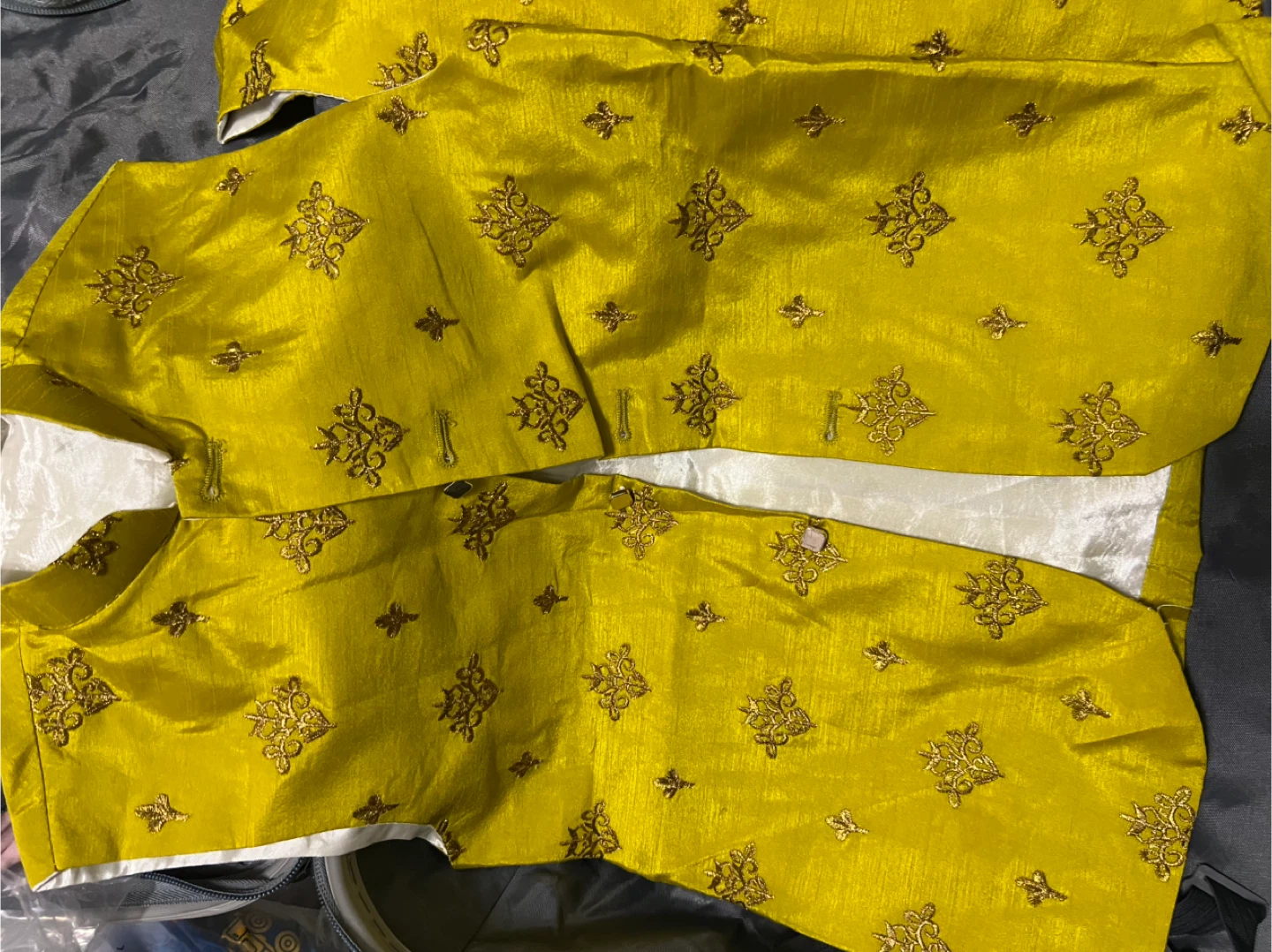 Two Yellow Embroidered Vest Size 24 - photo 4