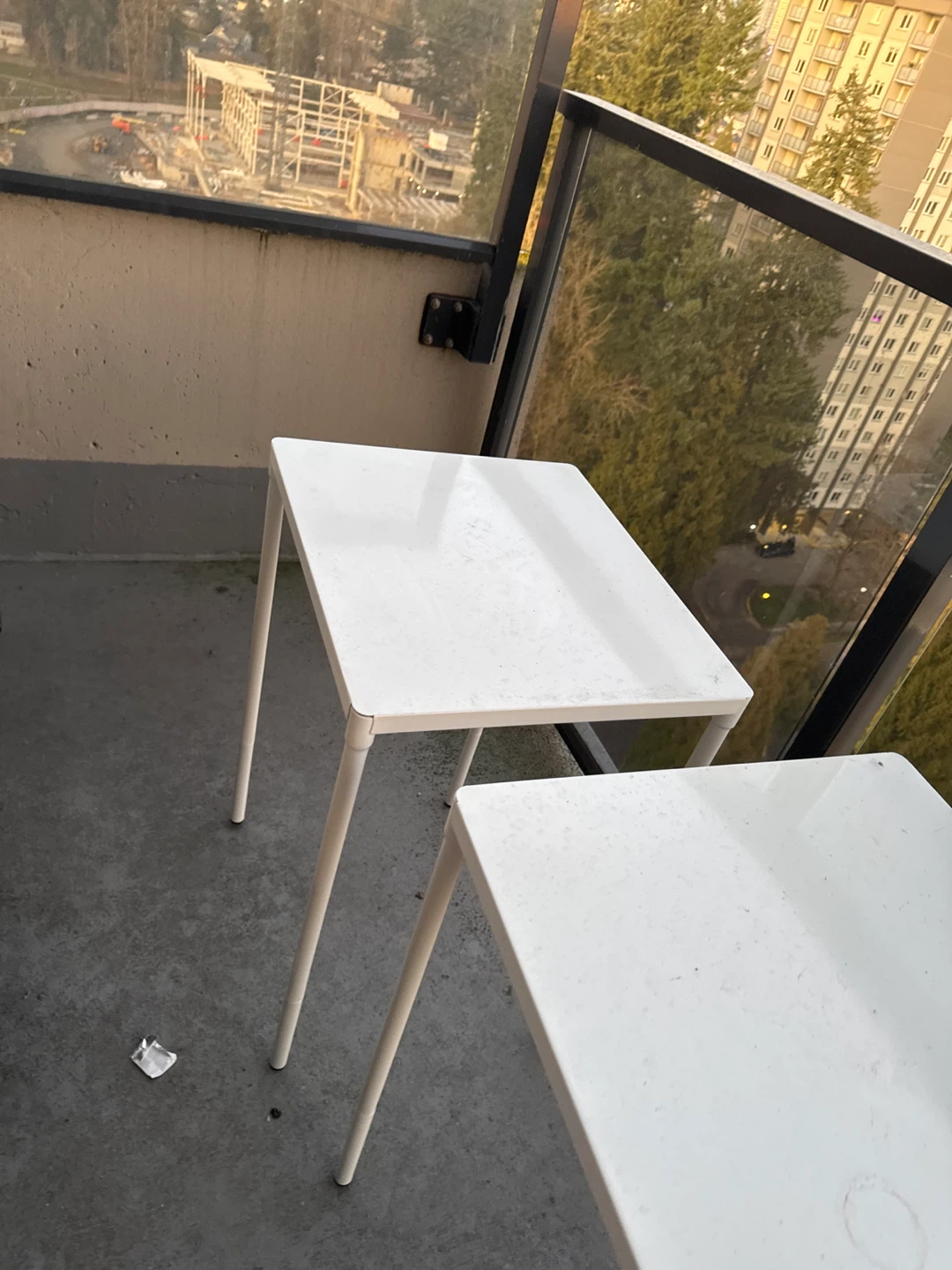 Outdoor table and chairs - photo 2