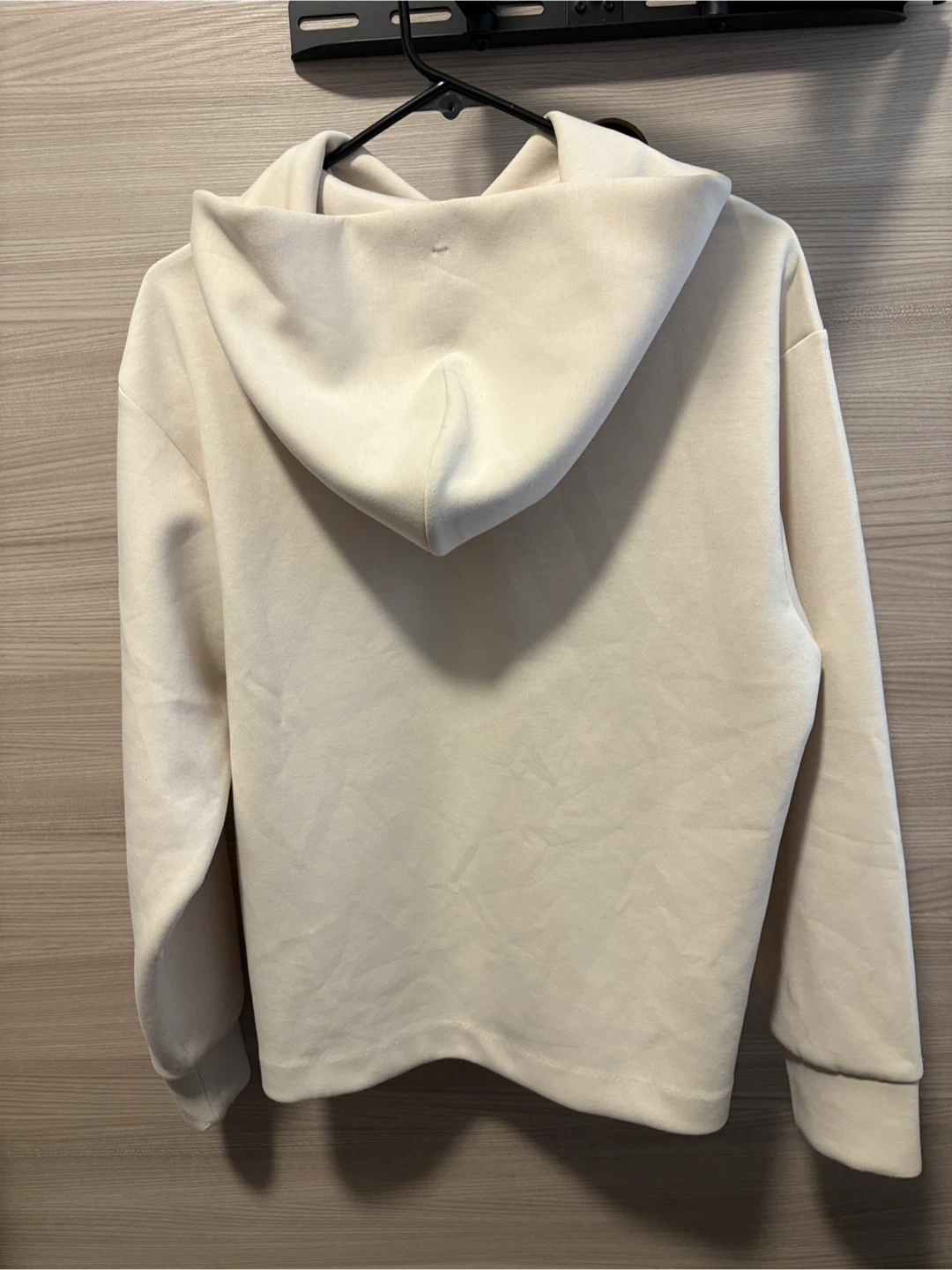 Uniqlo Beige Hoodie - Size M - photo 3