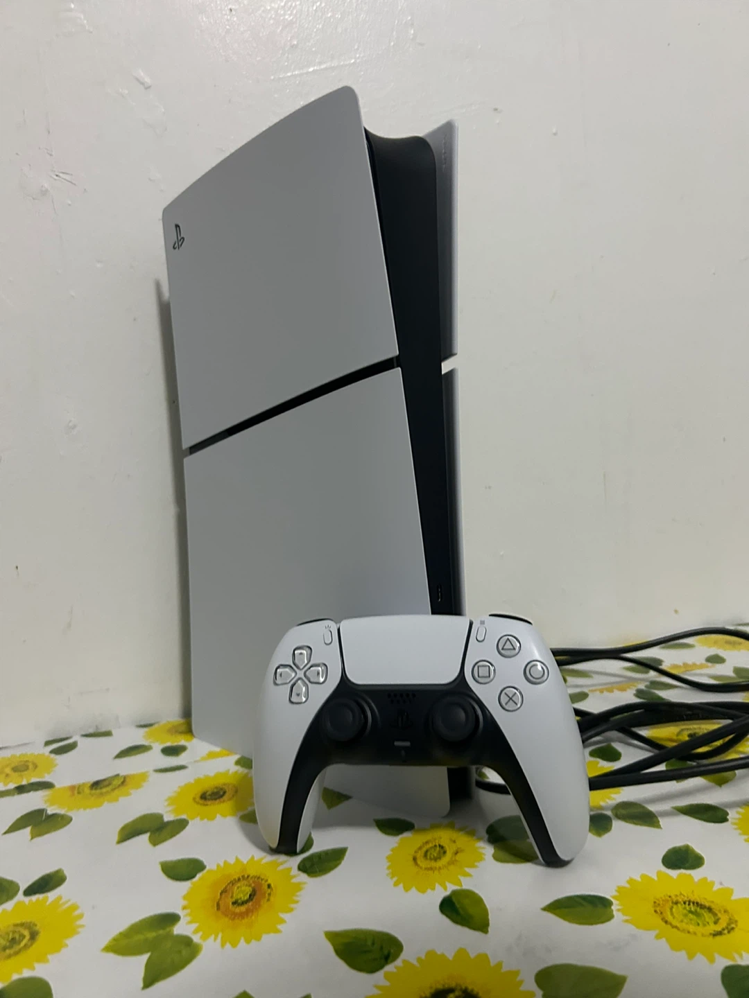 PlayStation 5 Console with Controller - photo 4