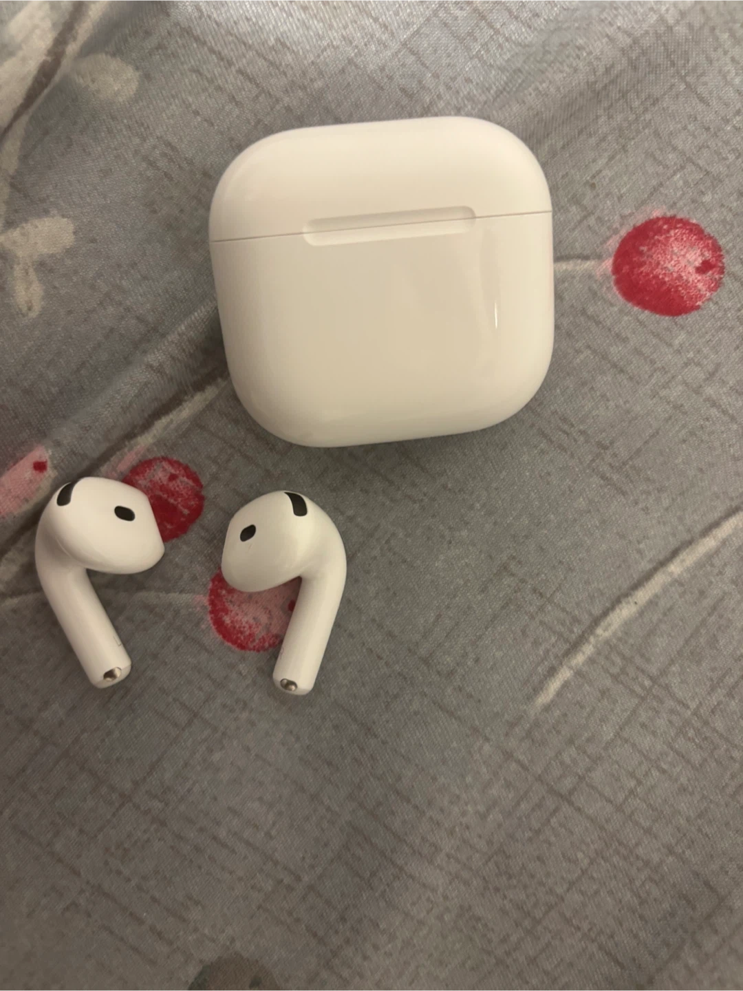 Apple AirPods (4 Gen ) - photo 3
