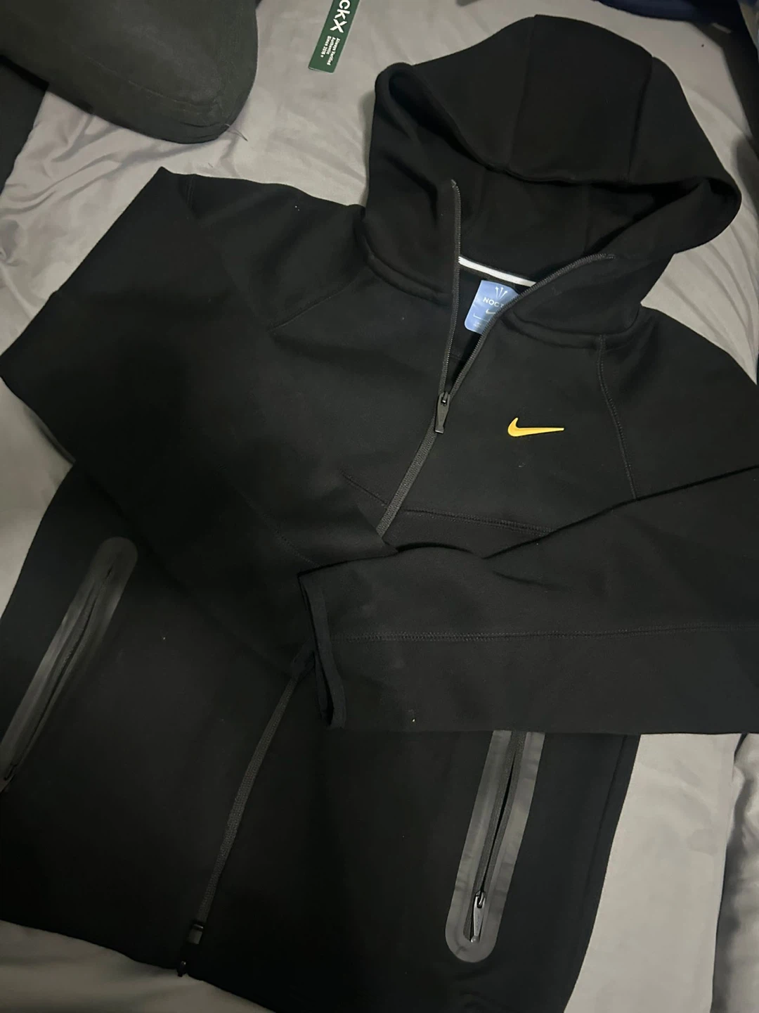 Nike Tech Fleece Hoodie - Black