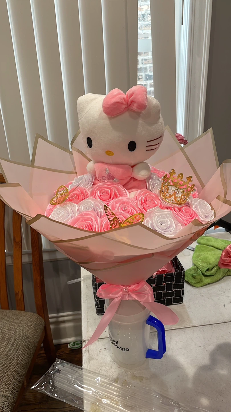 Rose Bouquet with Butterflies & Crown