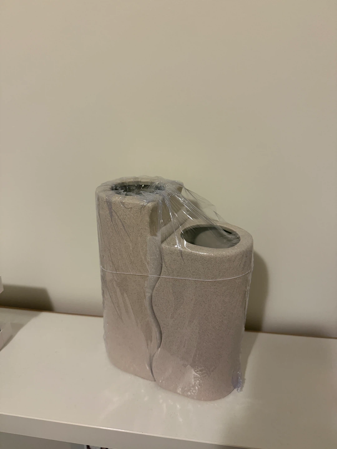 H&M Home Sandstone Vase - New in Package - photo 4