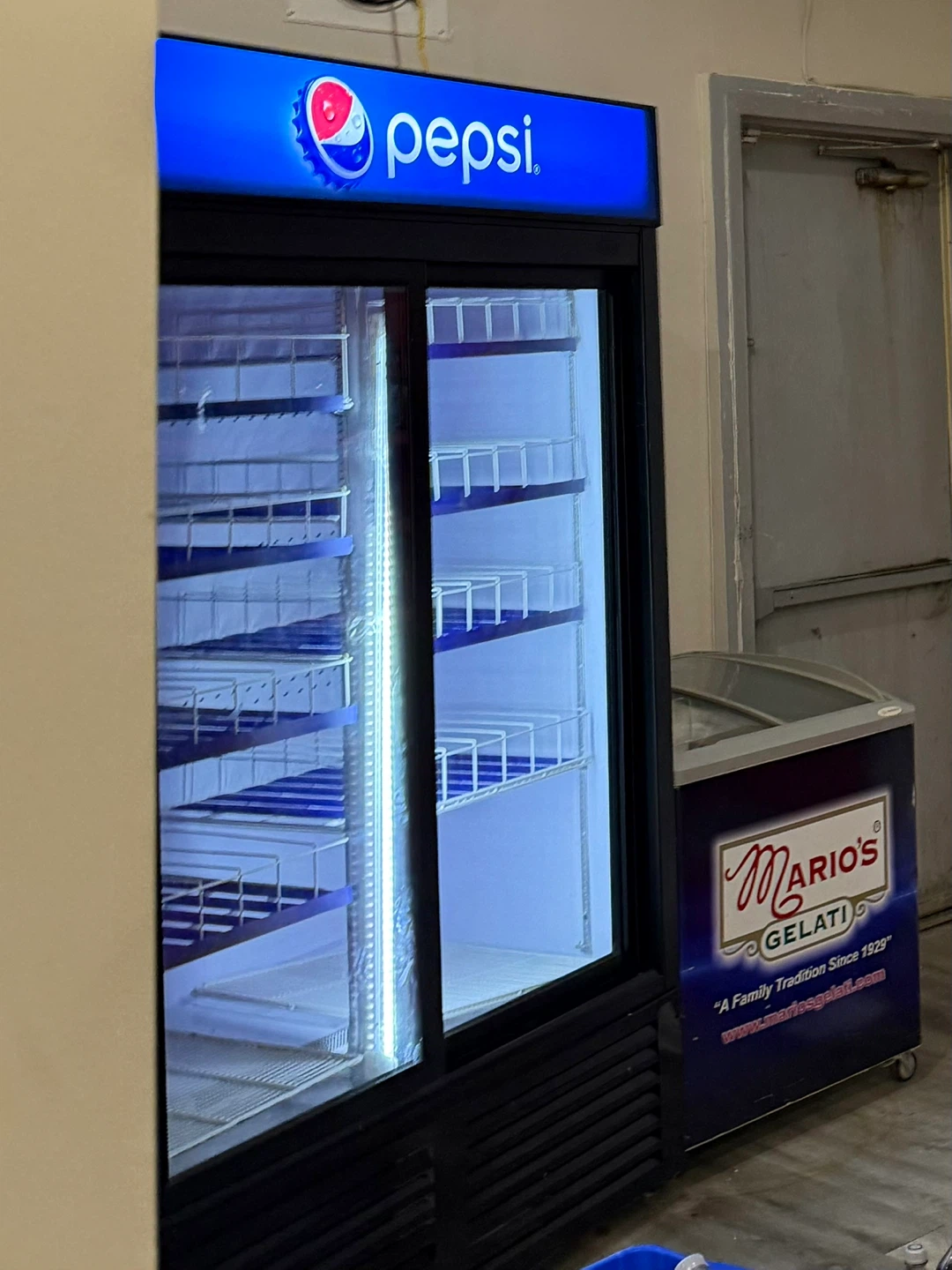 Pepsi Display Fridge - photo 2