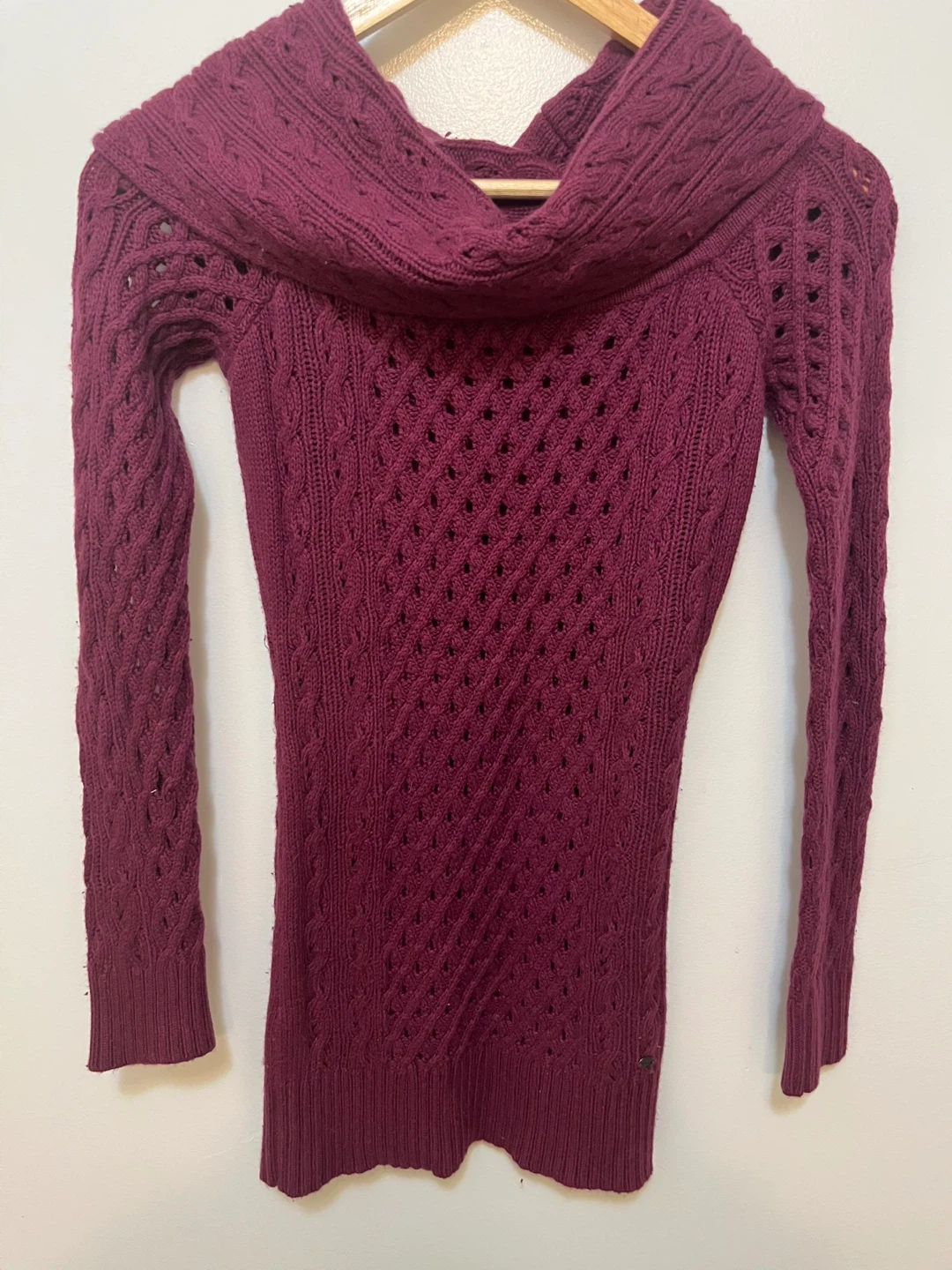 Guess Los Angeles Burgundy Knit Sweater - Size S