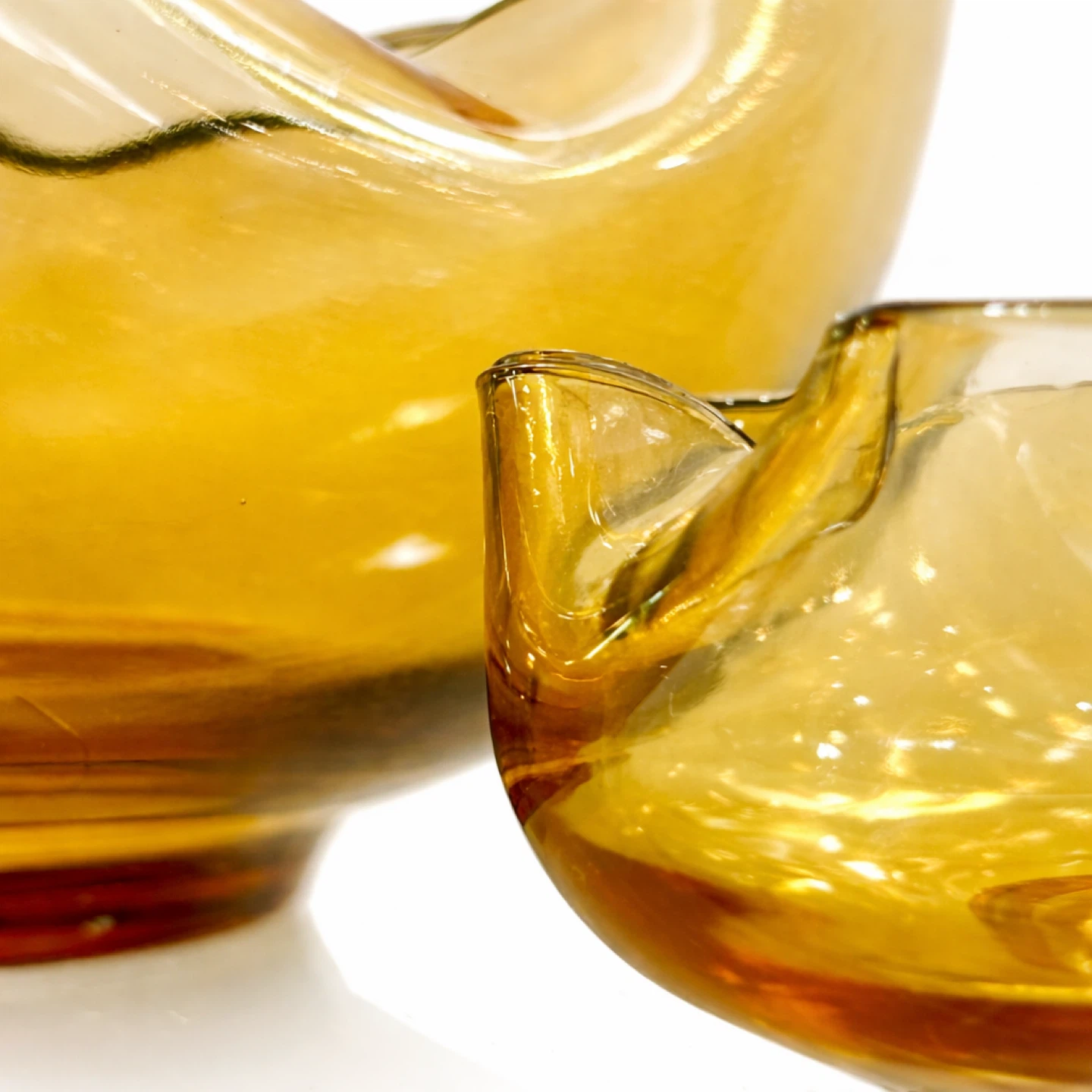 Mid-Century Amber Handkerchief Art Glass Bowls, Set of 2 - photo 5