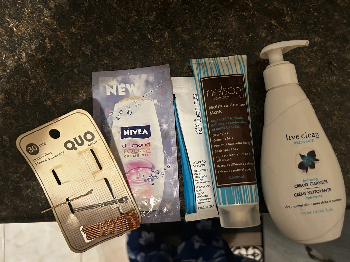 Mixed Beauty Lot: QUO Bobby Pins, cleanser etc #freecylce