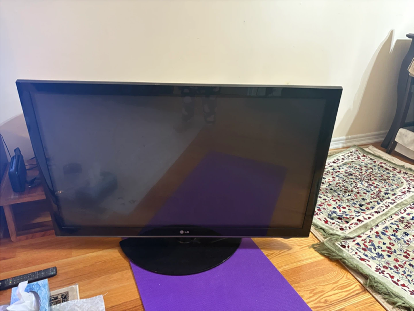 LG TV - Great Condition - photo 2
