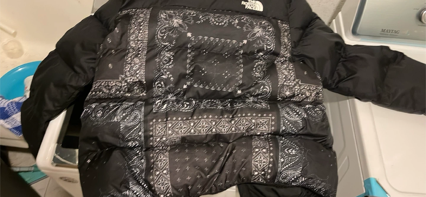 The North Face Black Puffer Jacket Size M - photo 4