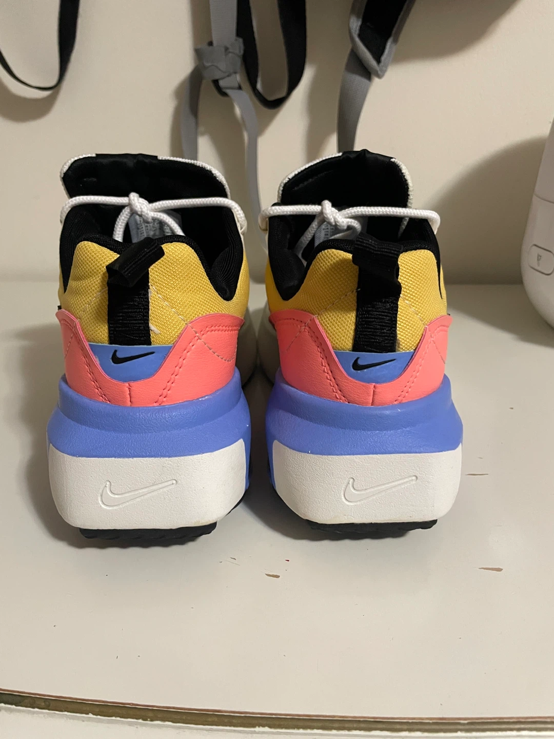 Nike Air Max Bliss Women's Sneakers - photo 2
