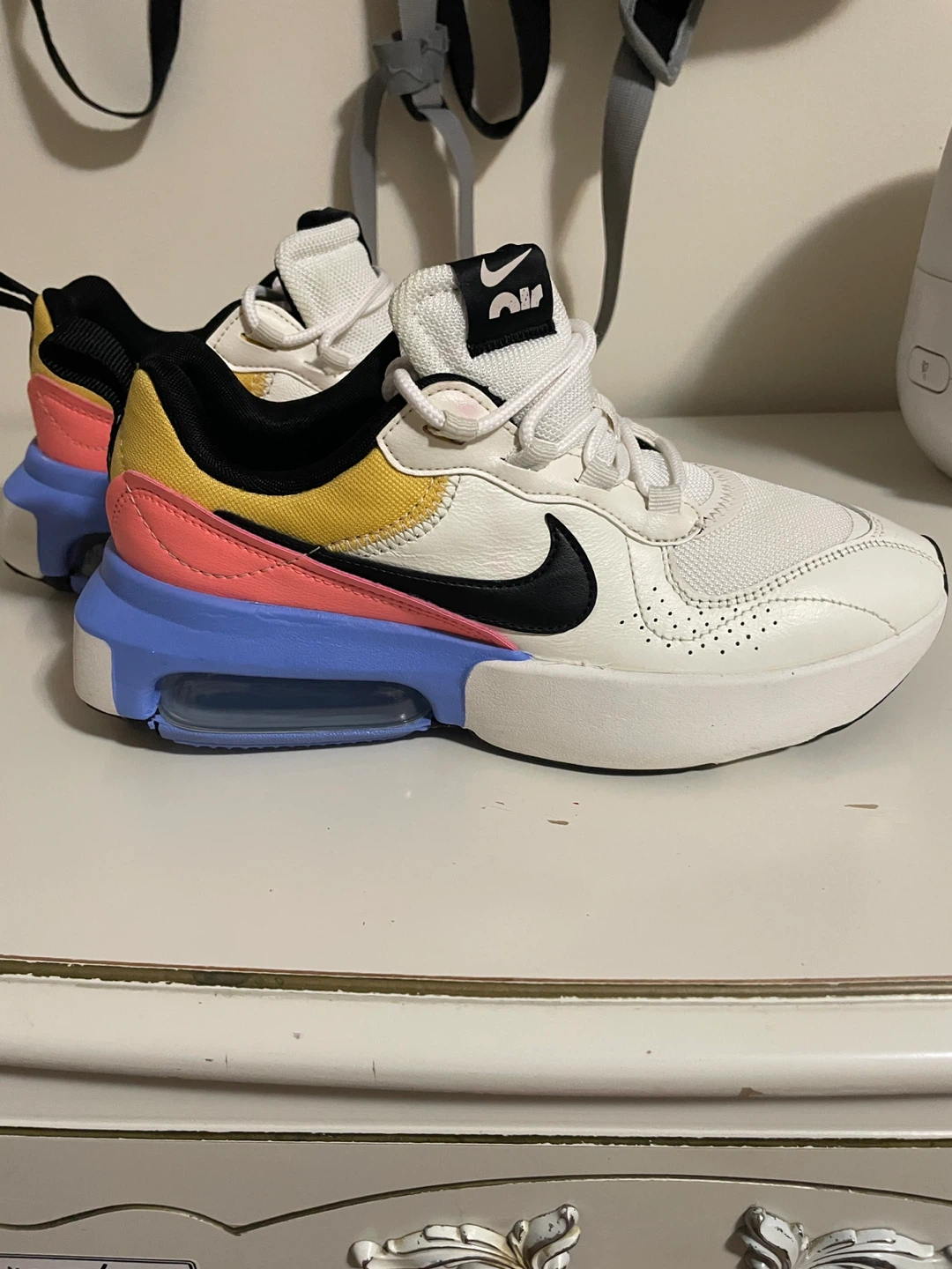 Nike Air Max Bliss Women's Sneakers - photo 4