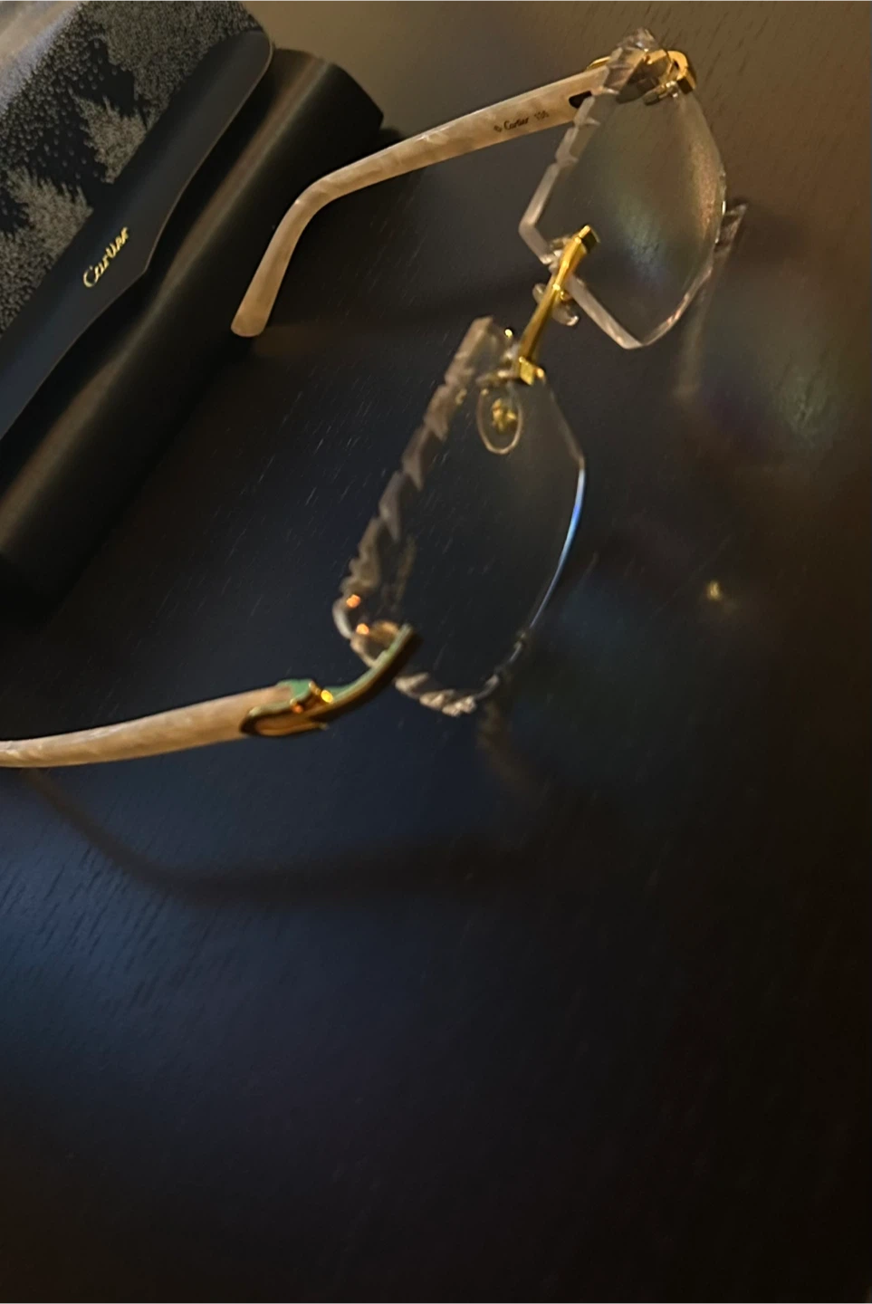 White acetates with diamond cuts