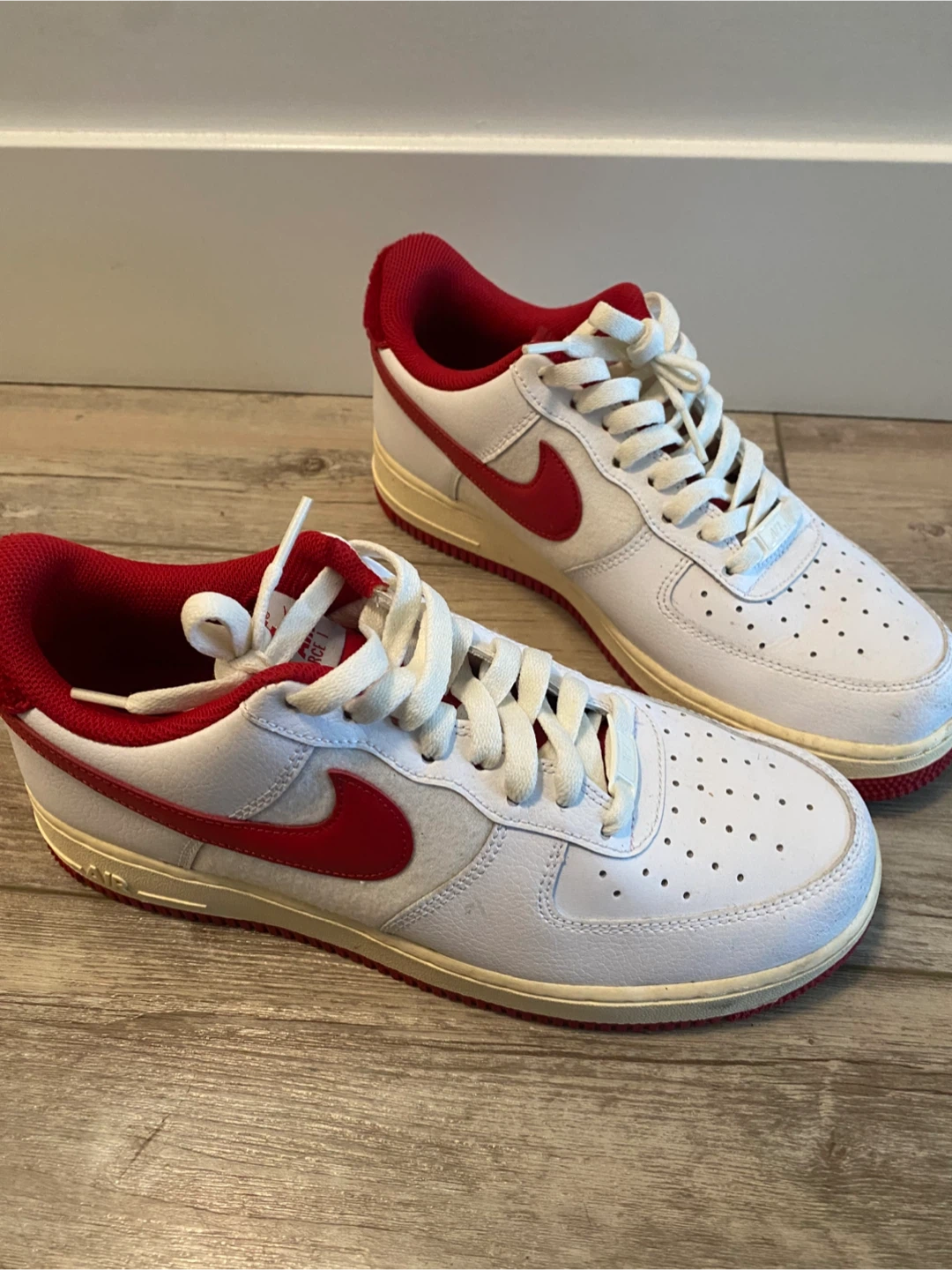 Nike Air Force 1 White & Red Sneakers