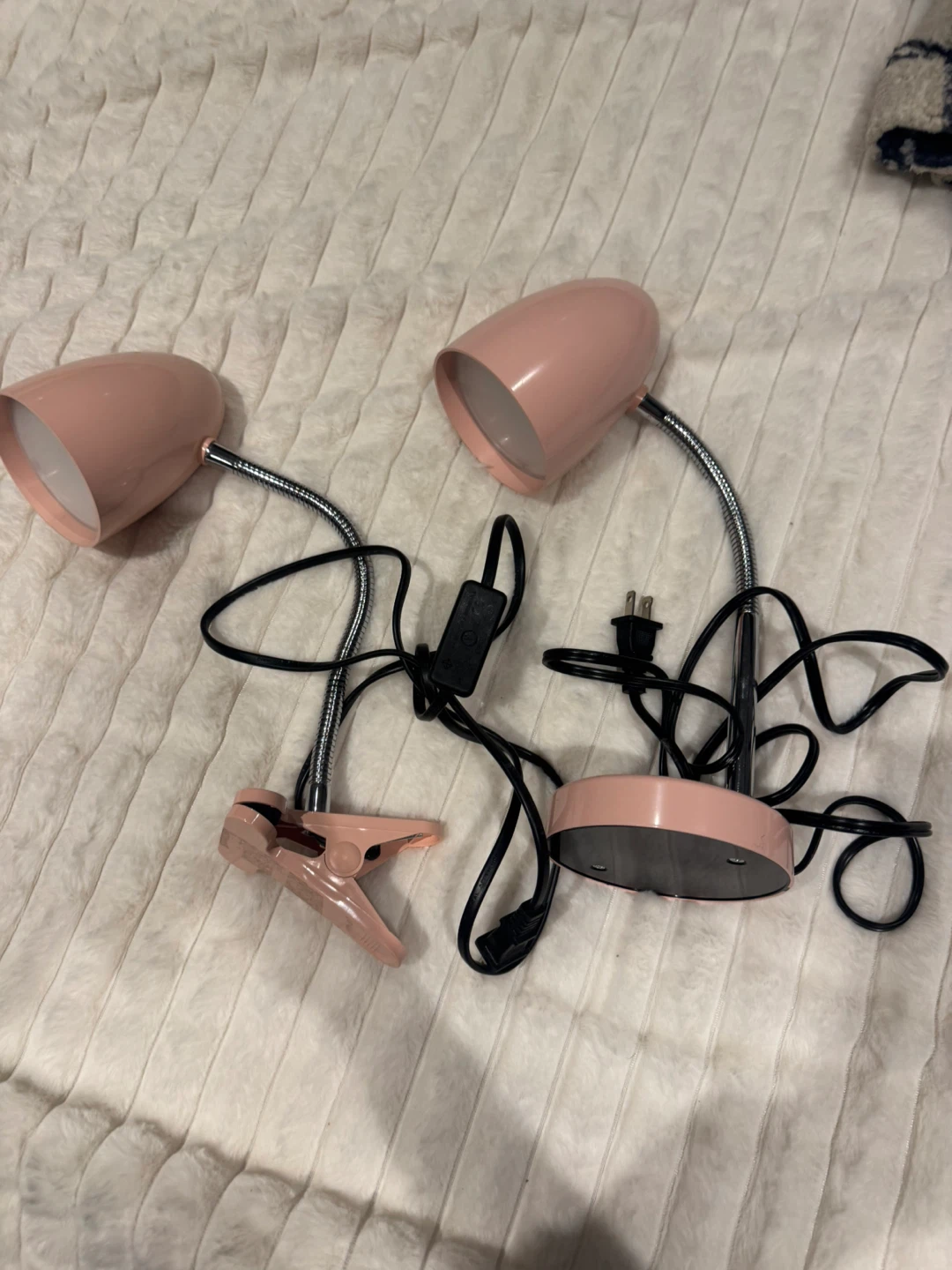 Pink Clip-On Desk Lamp - photo 3