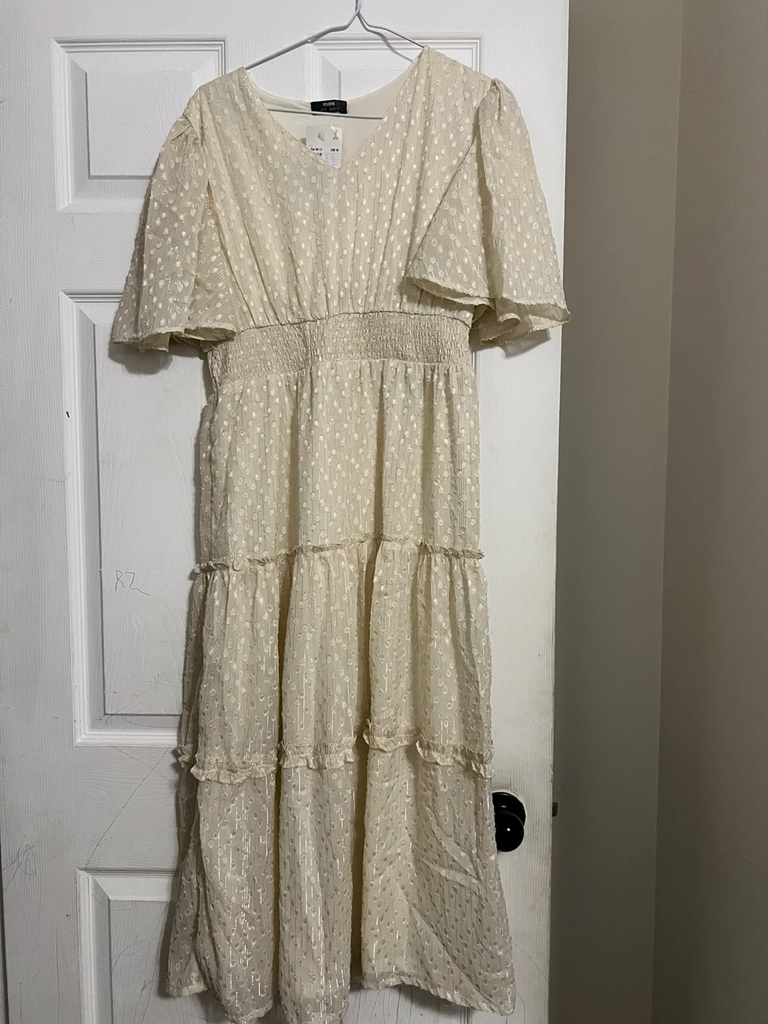 Max Light Cream SZAP-12 Dress Size UK 12 / EUR 38