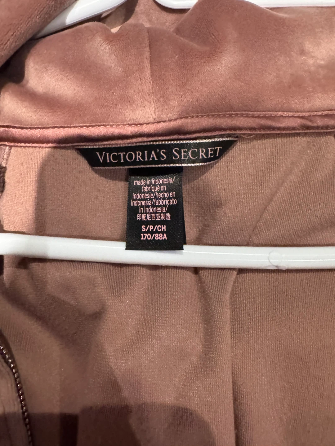 Victoria's Secret Velour Tracksuit - Size S - photo 3
