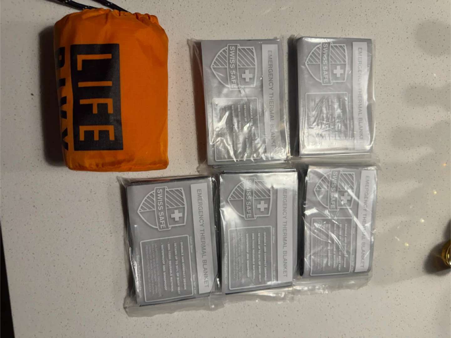 Swiss Safe Emergency Thermal Blanket Set
